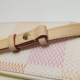 Louis Vuitton(LV) Pochette Metis Monogram Canvas East West — thumbnail 11