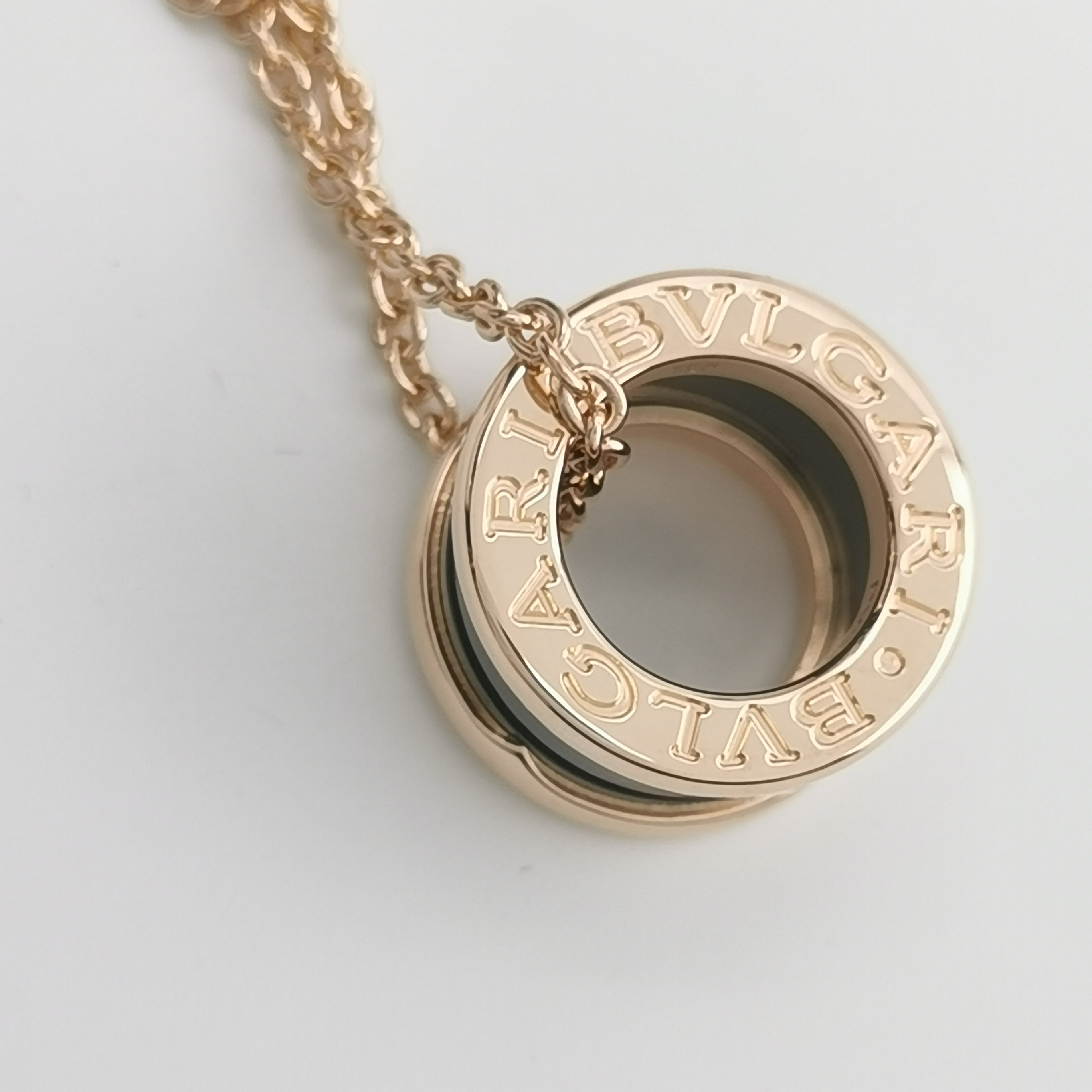 Bvlgari B.Zero1 Pendant Necklace 18K Rose Gold and Ceramic — photo 6 of 6
