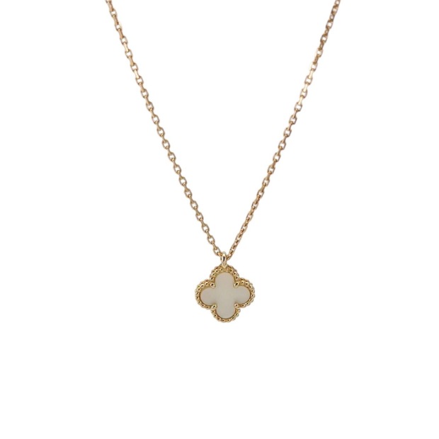 Van Cleef & Arpels Sweet Alhambra Pendant Necklace 18K Yellow Gold and Mother of Pearl — pre-owned, Vierlot