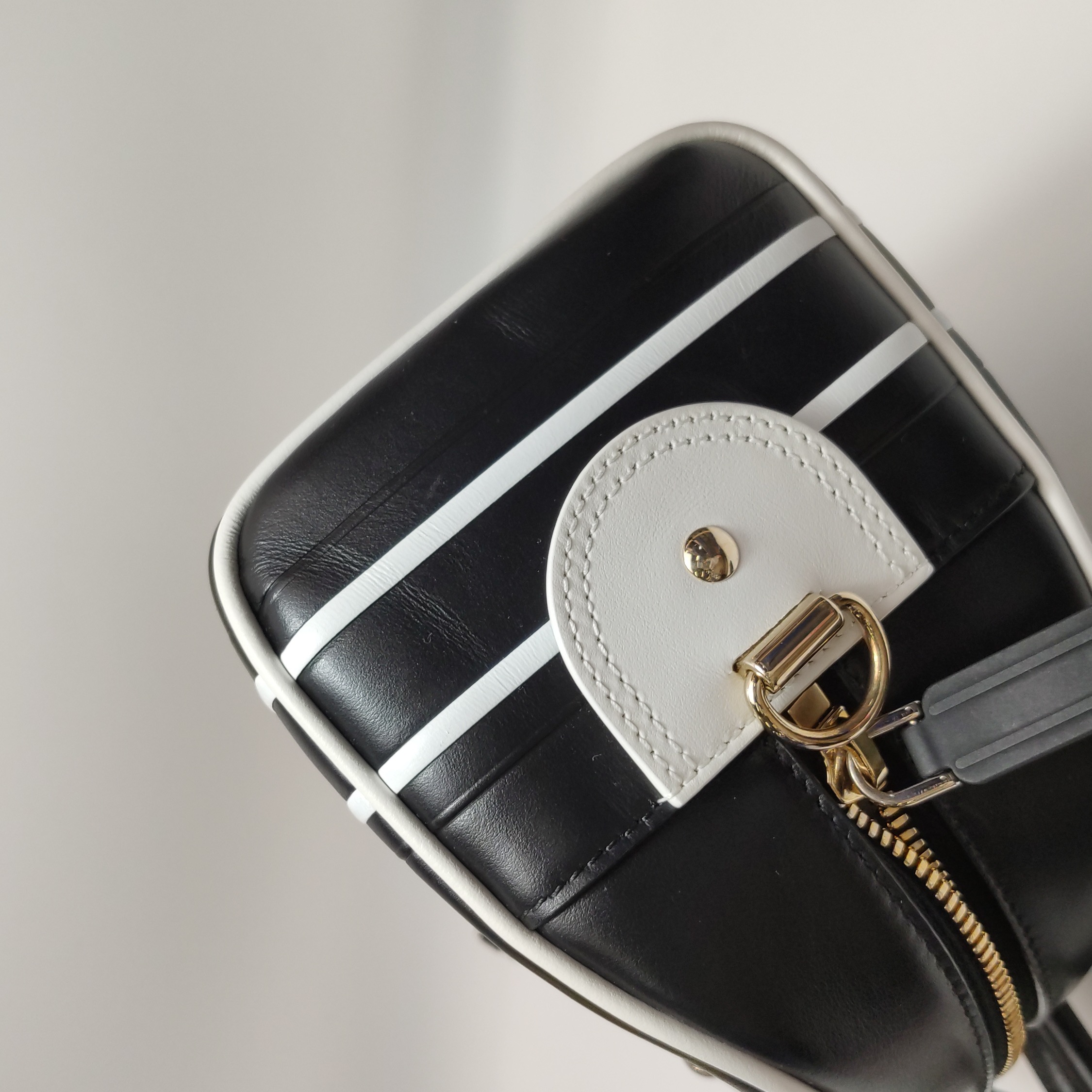 Christian Dior Vibe Zip Bowling Bag Leather Small — photo 11 of 14