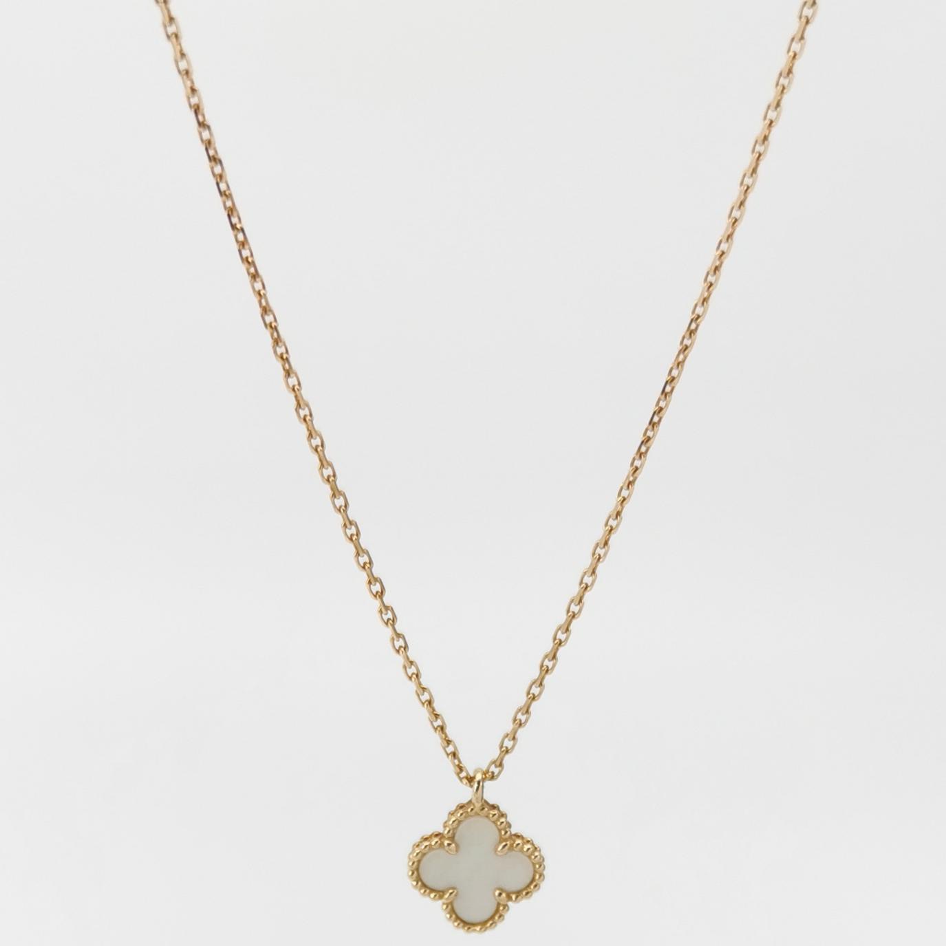 Van Cleef & Arpels Sweet Alhambra Pendant Necklace 18K Yellow Gold and Mother of Pearl — photo 3 of 8