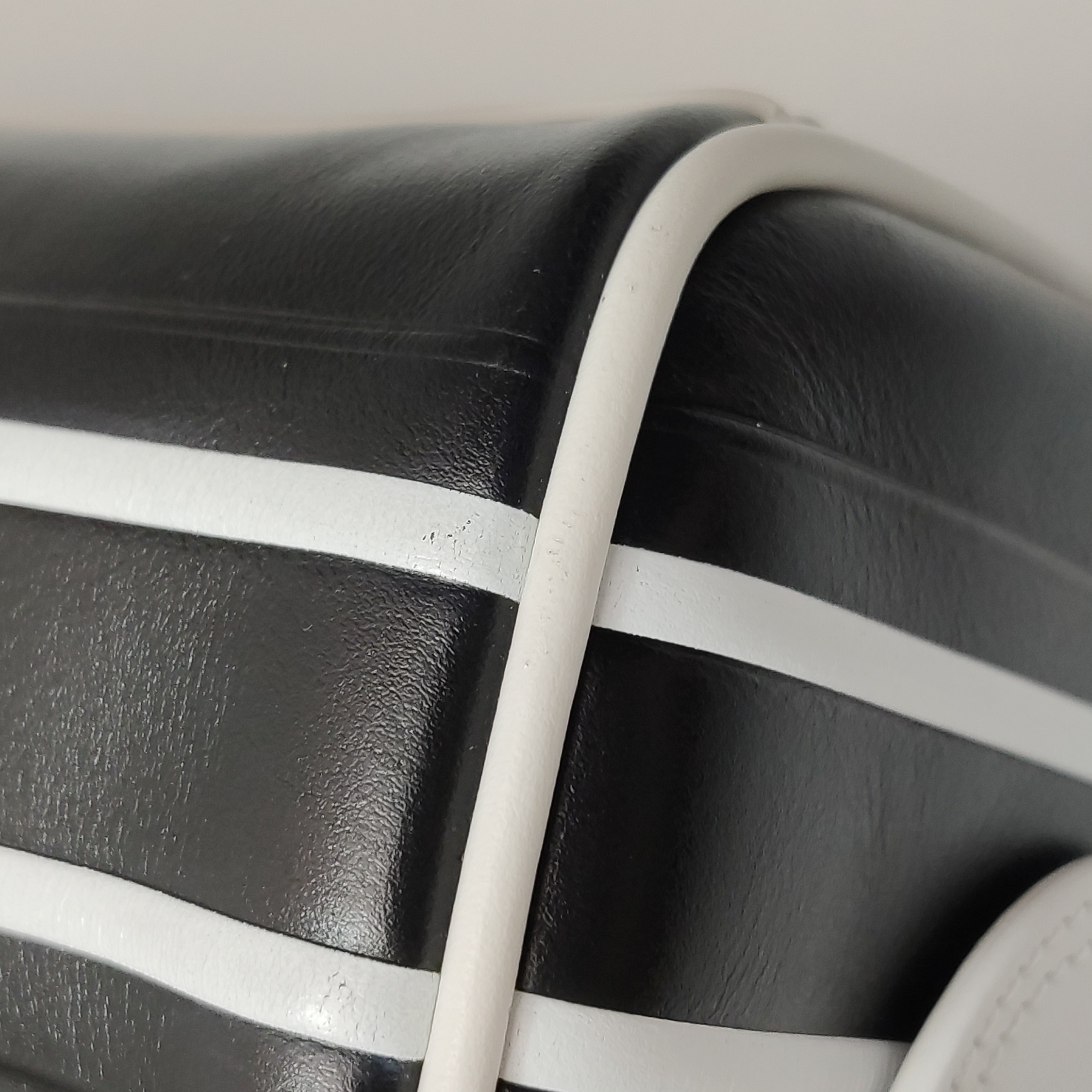Christian Dior Vibe Zip Bowling Bag Leather Small — photo 9 of 14