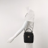 Chanel CC Top Handle Vanity Case with Chain Quilted Lambskin Small — thumbnail 2