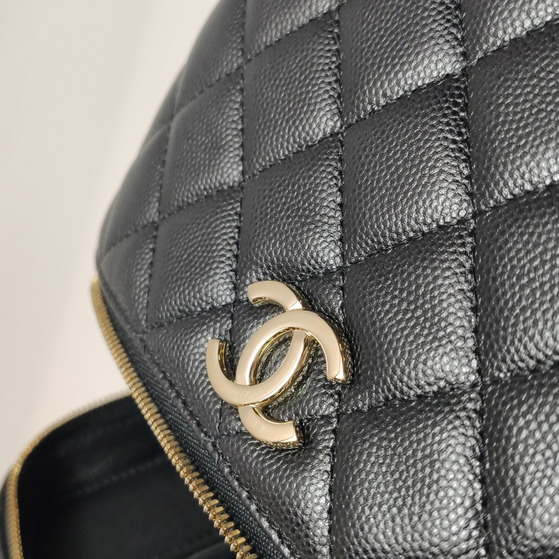 Chanel CC Top Handle Vanity Case with Chain Quilted Lambskin Small