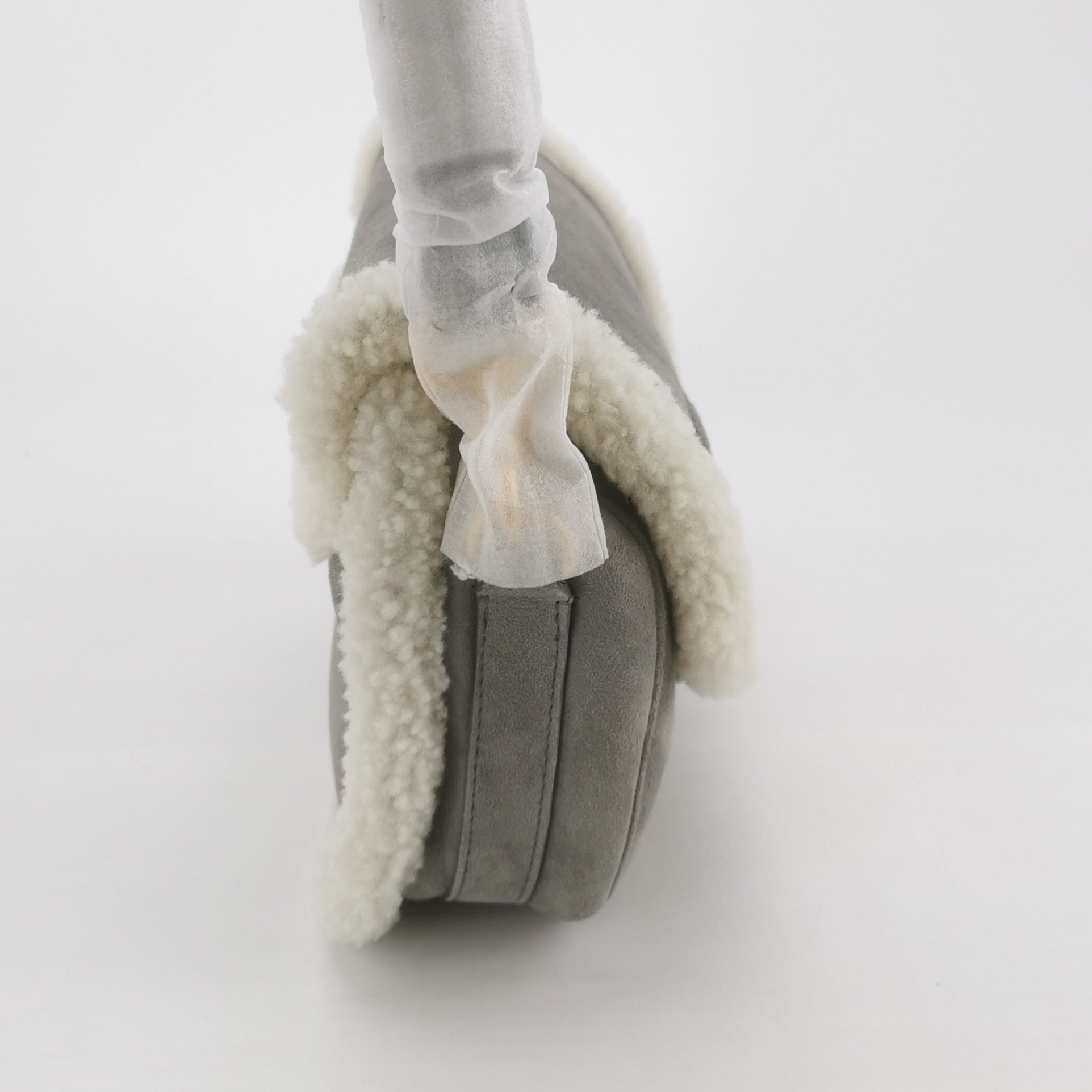 Christian Dior Bobby Flap Bag Shearling and Suede Medium — photo 4 of 11