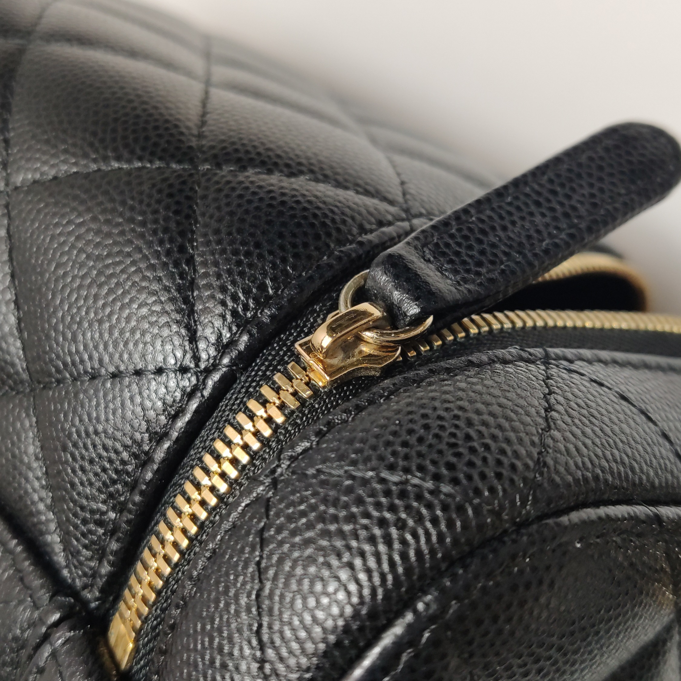 Chanel CC Top Handle Vanity Case with Chain Quilted Lambskin Small