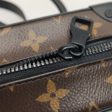 Louis Vuitton(LV) Solar Ray Soft Trunk Bag Monogram Canvas Mini — thumbnail 9