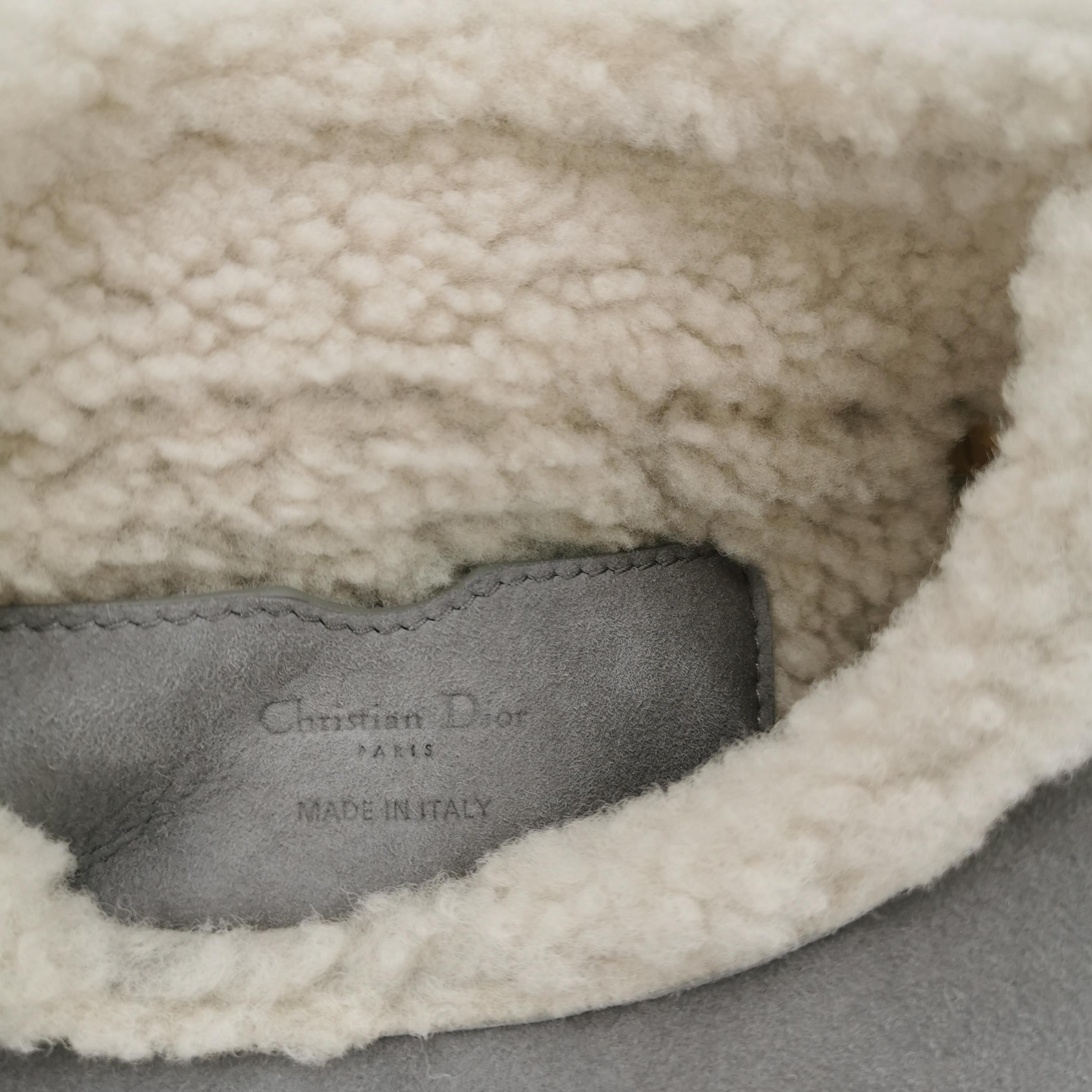 Christian Dior Bobby Flap Bag Shearling and Suede Medium — photo 7 of 11