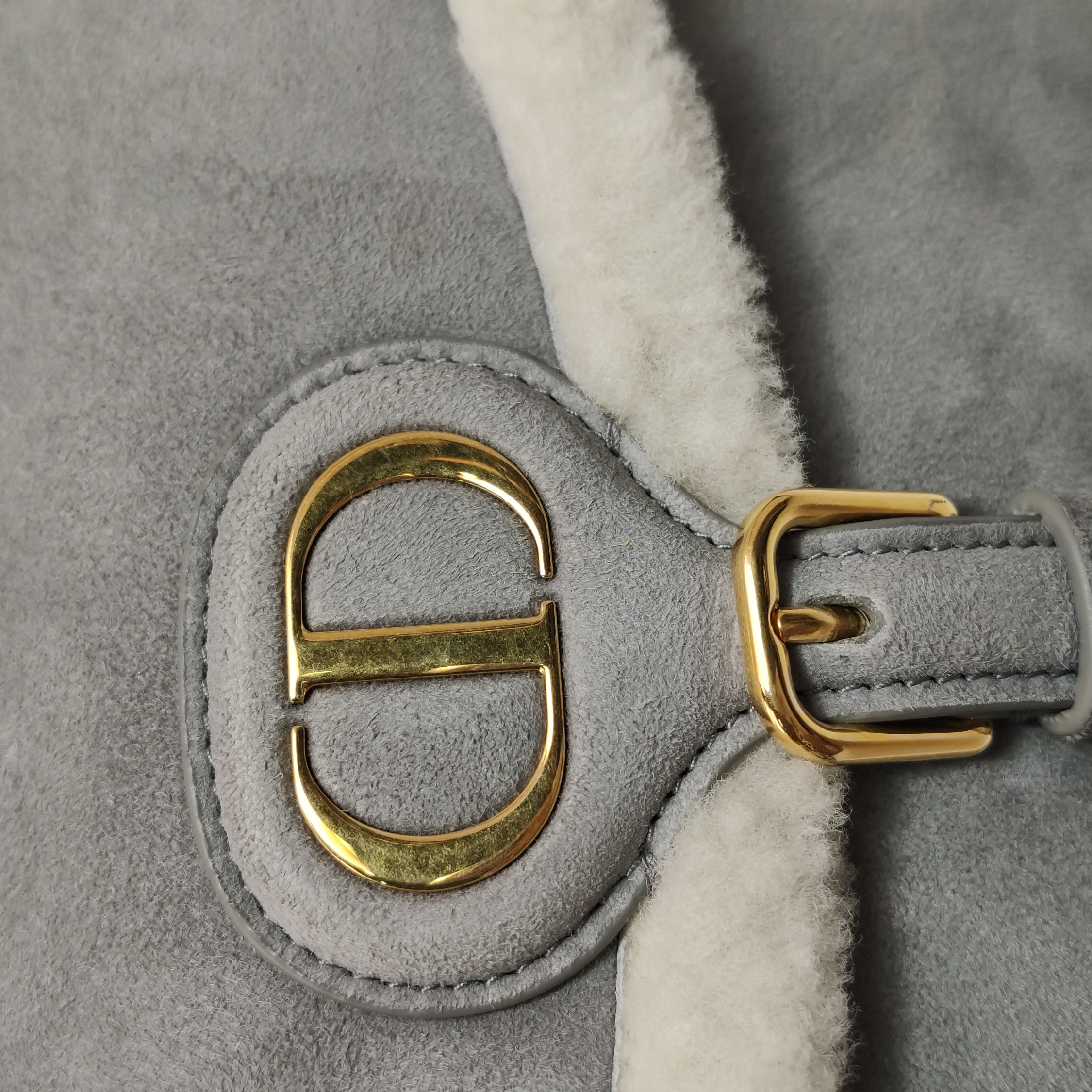 Christian Dior Bobby Flap Bag Shearling and Suede Medium — photo 8 of 11