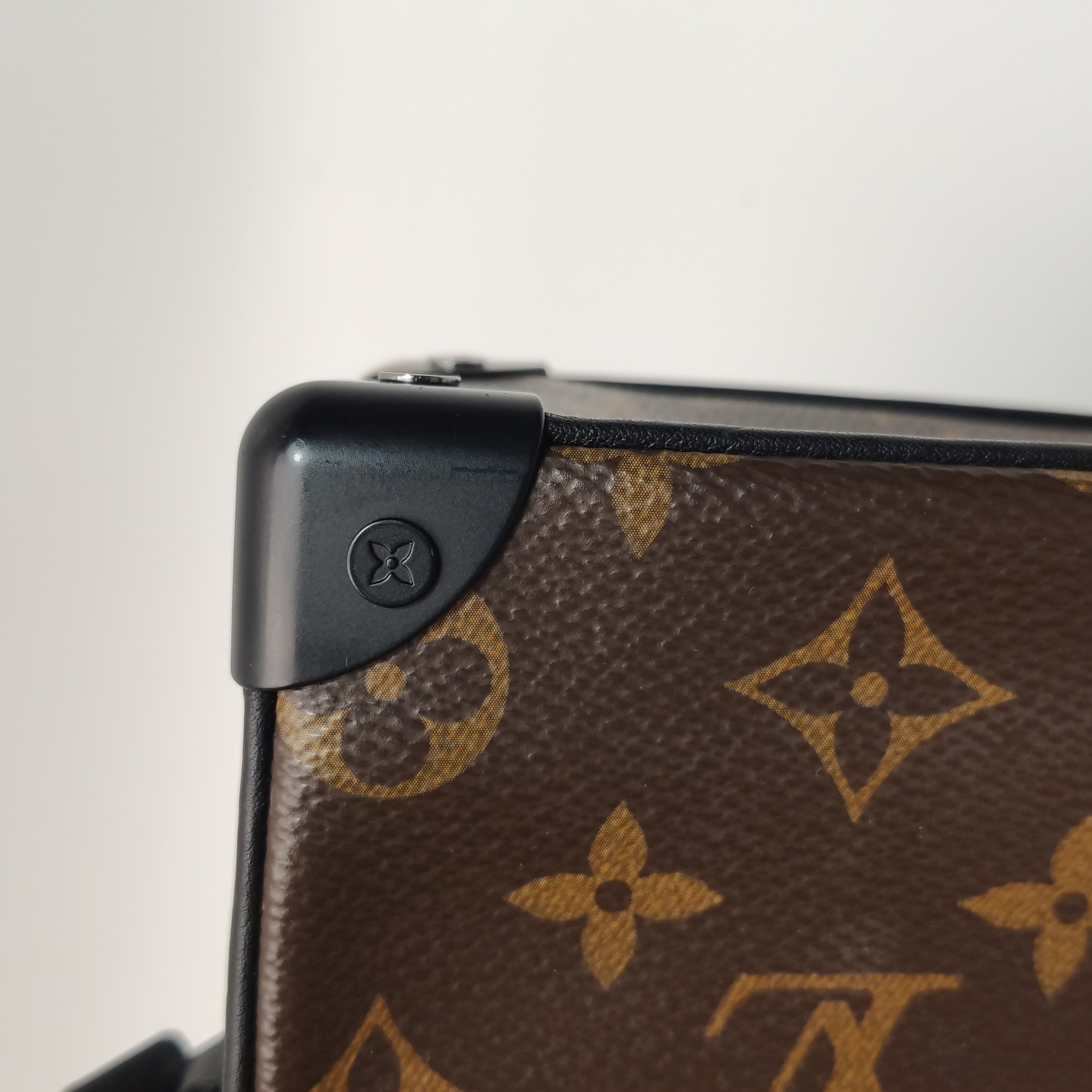 Louis Vuitton(LV) Solar Ray Soft Trunk Bag Monogram Canvas Mini — photo 12 of 14
