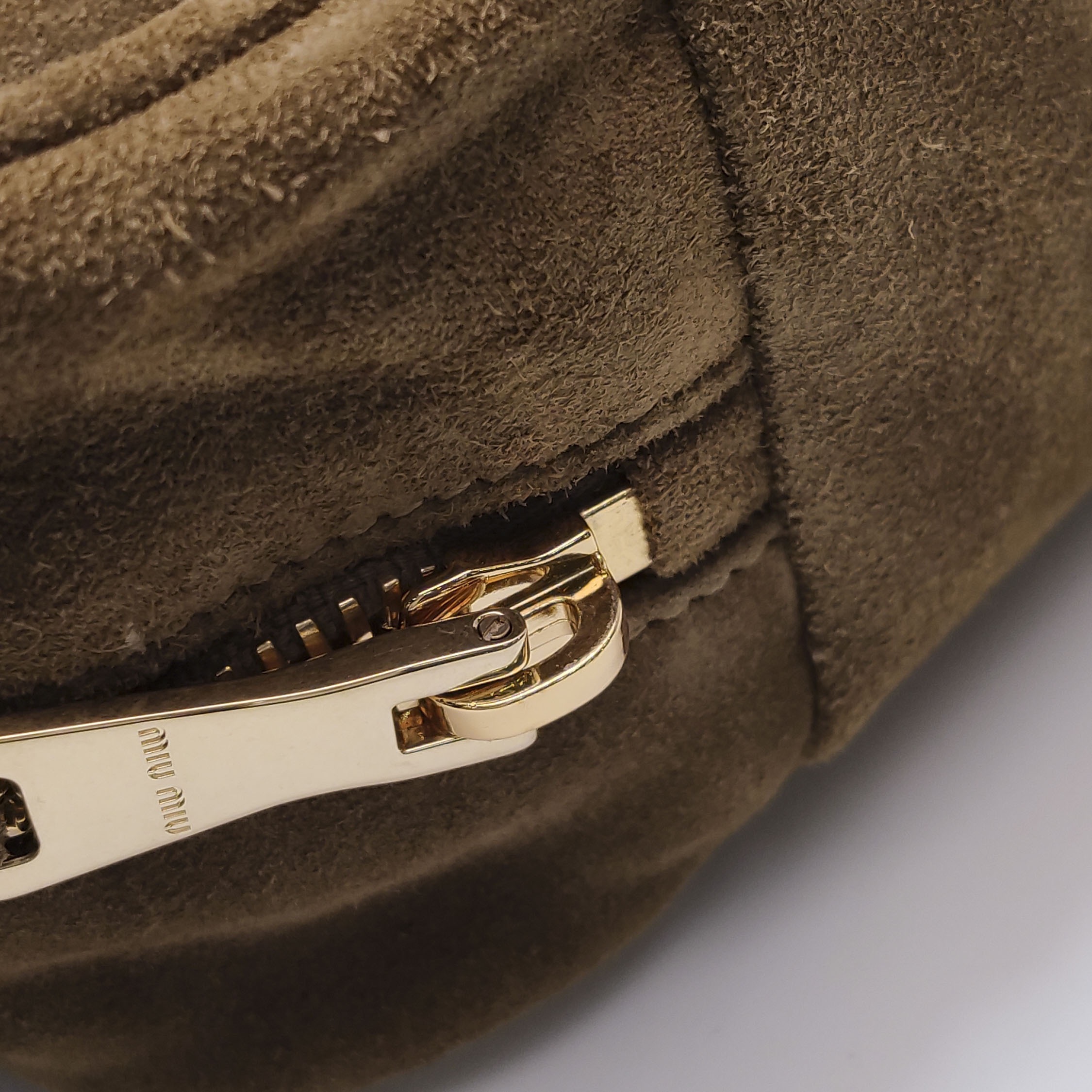 Miu Miu Beau Top Handle Bag Suede Large — photo 12 of 13
