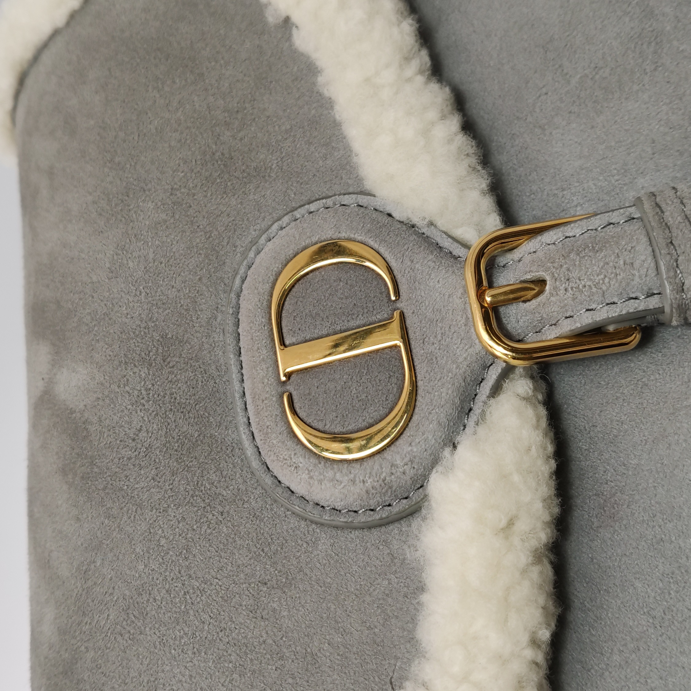 Christian Dior Bobby Flap Bag Shearling and Suede Medium — photo 9 of 15