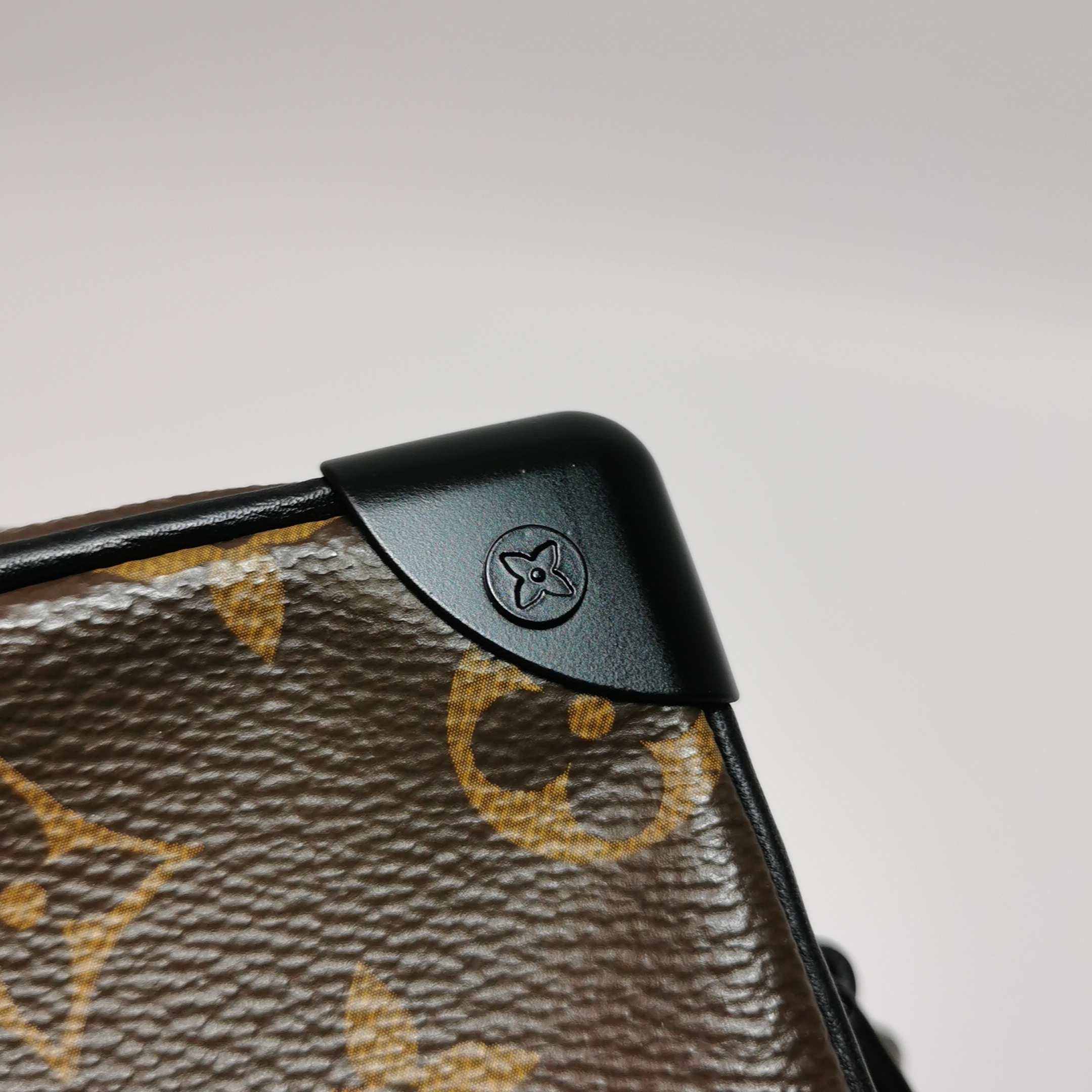 Louis Vuitton(LV) Solar Ray Soft Trunk Bag Monogram Canvas Mini — photo 9 of 15
