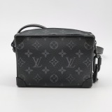 Louis Vuitton(LV) Soft Trunk Bag Monogram Eclipse Canvas Mini — thumbnail 3