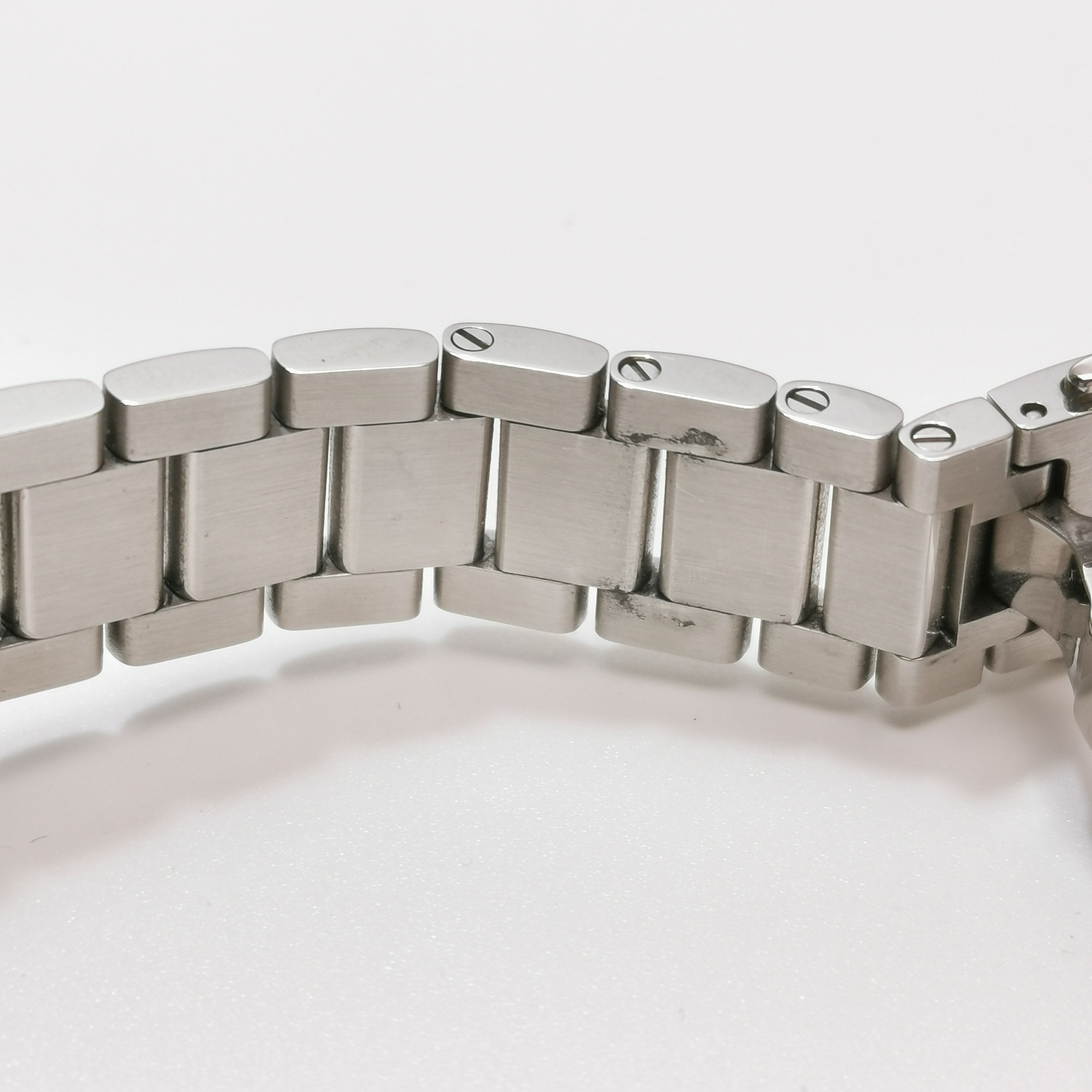Omega Seamaster Aqua Terra 150M Quartz Watch Stainless Steel with Diamond Markers and Mother of Pearl 28 — photo 9 of 11