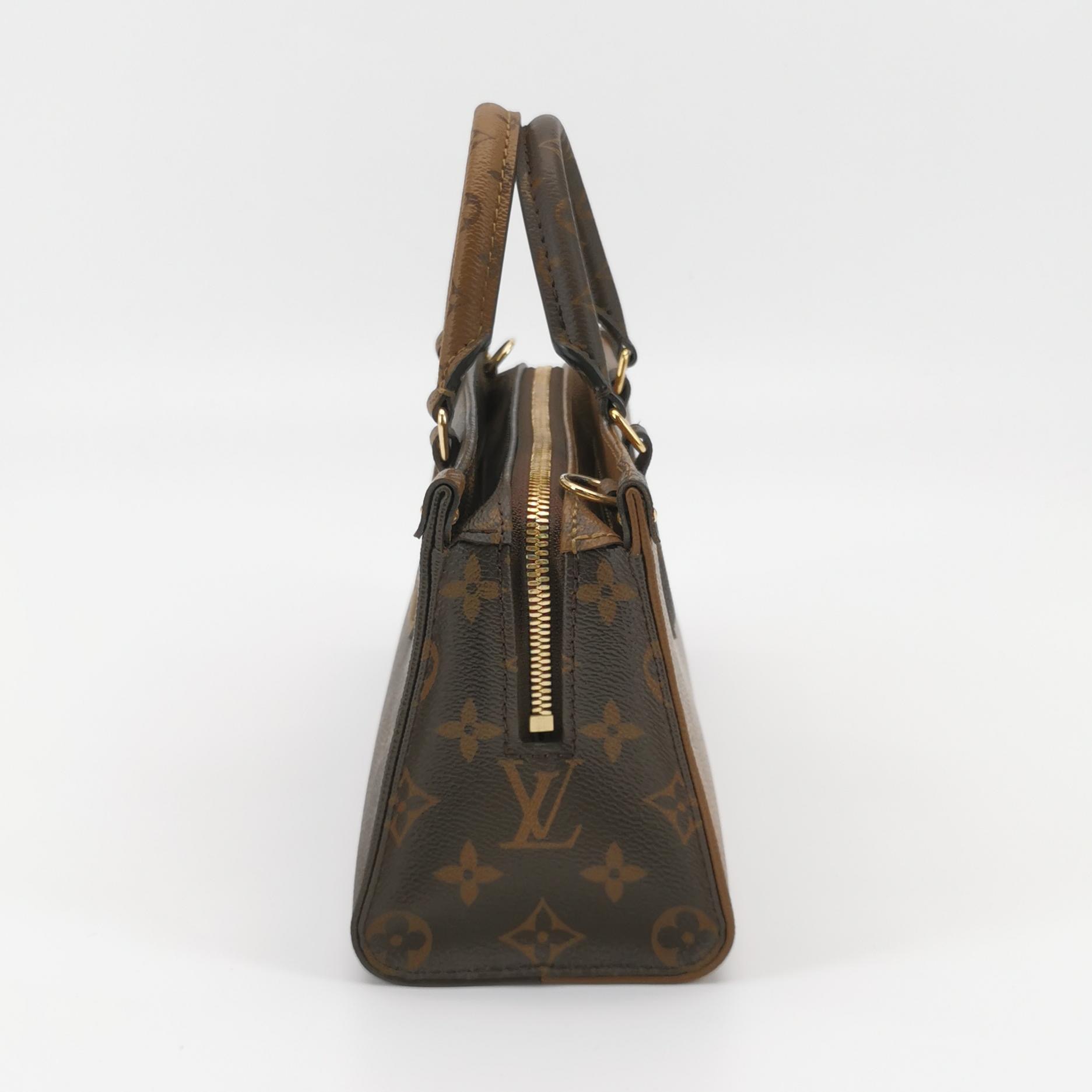 Louis Vuitton(LV) OnTheGo Tote Reverse Monogram Giant East West