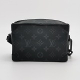 Louis Vuitton(LV) Soft Trunk Bag Monogram Eclipse Canvas Mini — thumbnail 3