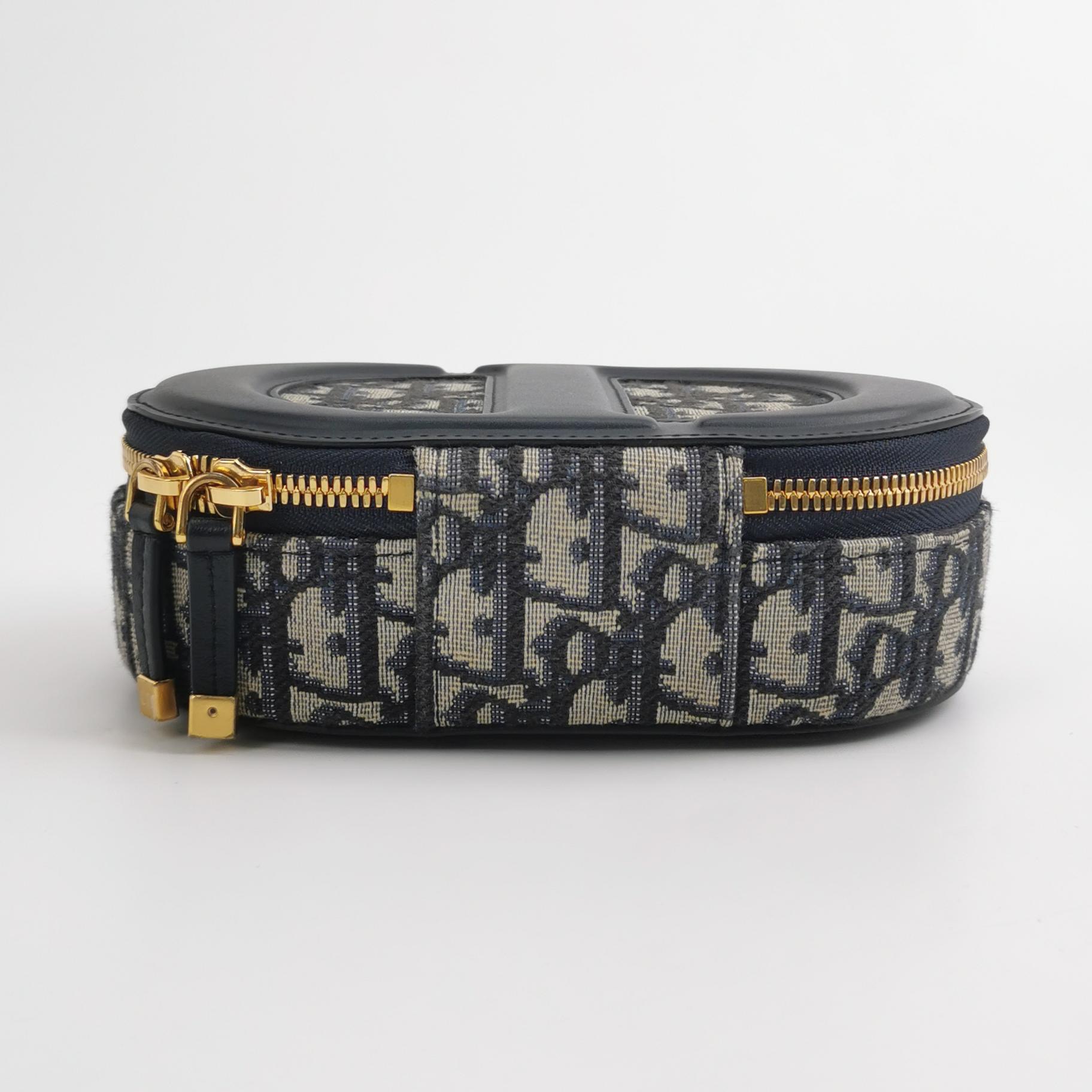 Christian Dior CD Signature Vanity Case Oblique Canvas Small — photo 6 of 14