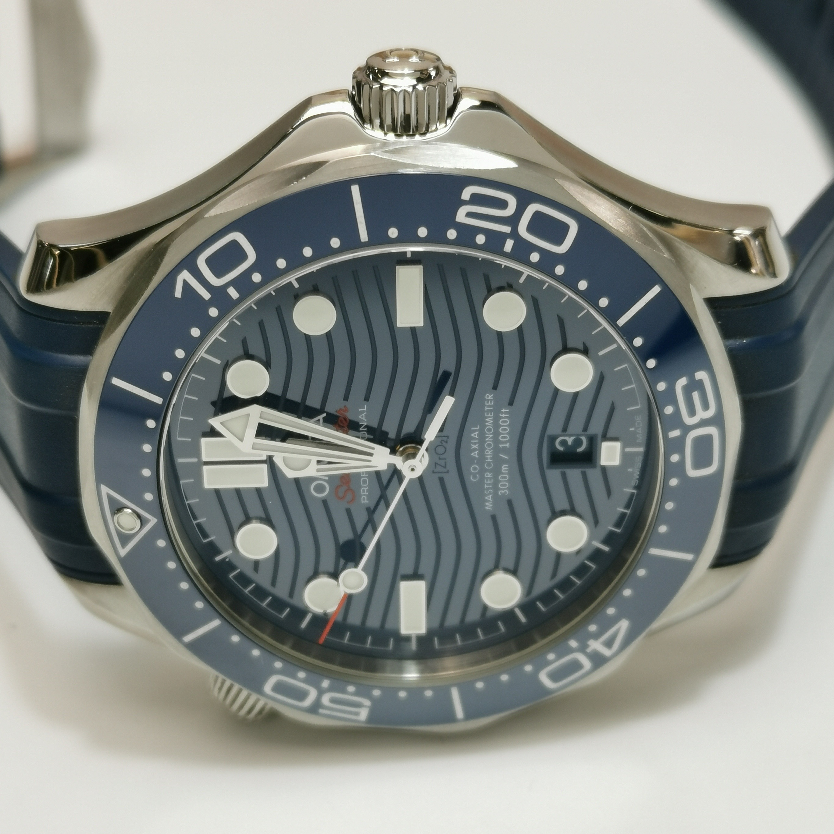 Omega Seamaster Professional Diver 300M Co-Axial Master Chronometer Automatic Watch Stainless Steel and Rubber with Ceramic 42 — photo 6 of 10