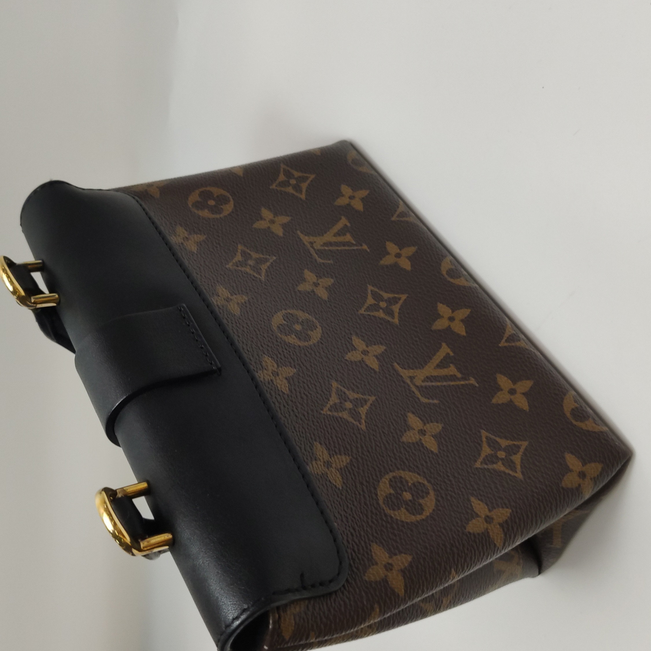 Louis Vuitton(LV) Locky Handbag Monogram Canvas with Leather BB