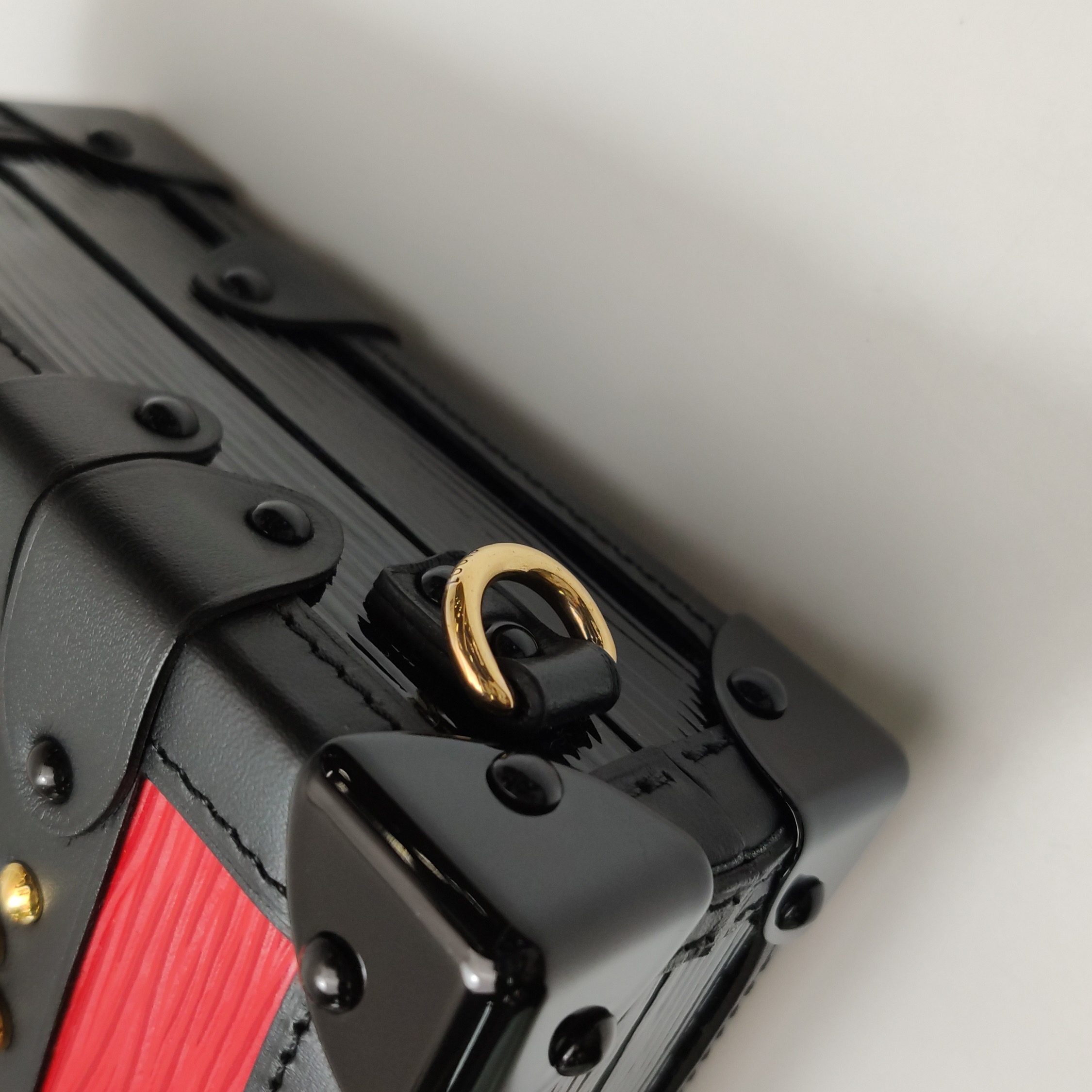 Louis Vuitton(LV) Petite Malle Handbag Epi Leather — photo 14 of 18