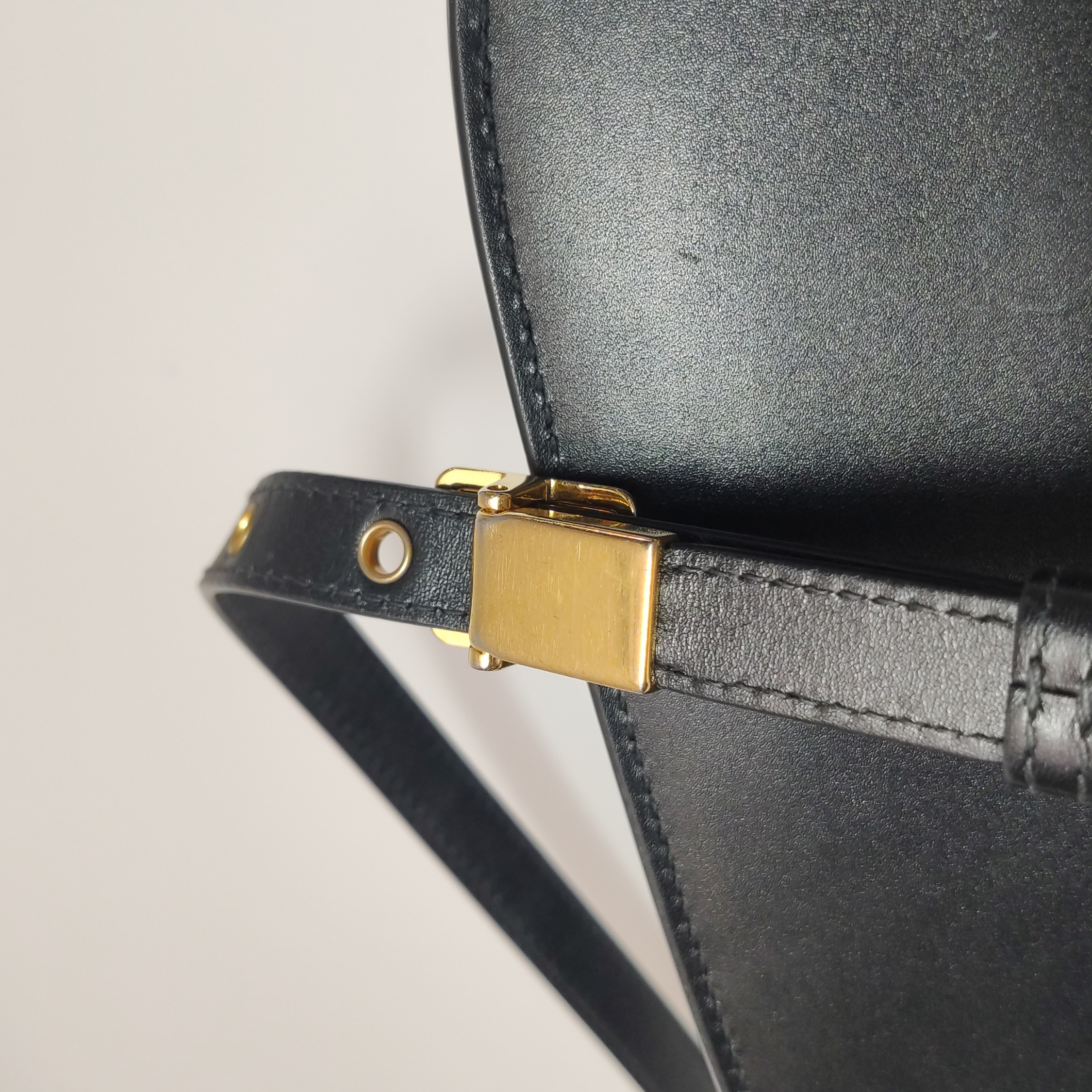 Christian Dior Bobby Flap Bag Leather East West — photo 16 of 16