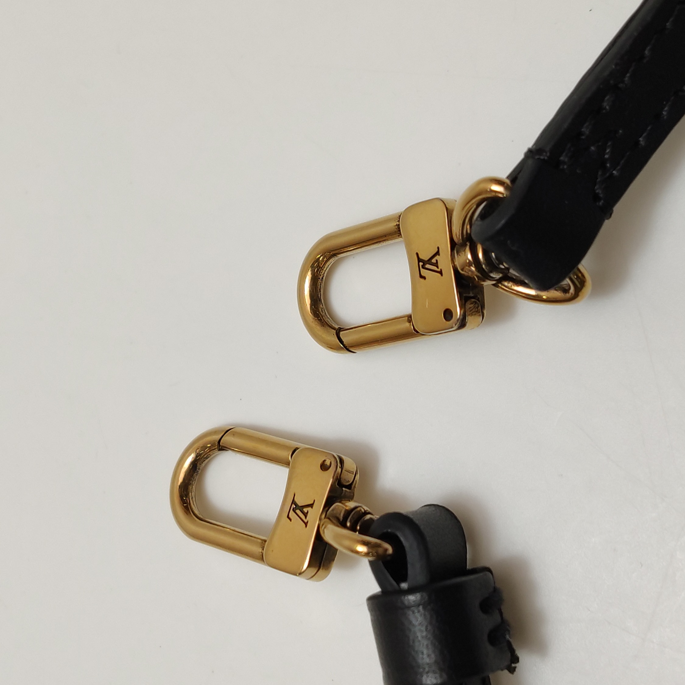 Louis Vuitton(LV) Petite Malle Handbag Epi Leather — photo 16 of 18