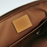 Louis Vuitton(LV) Soft Trunk Pouch Monogram Canvas — thumbnail 8