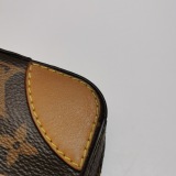 Louis Vuitton(LV) Soft Trunk Pouch Monogram Canvas — thumbnail 9