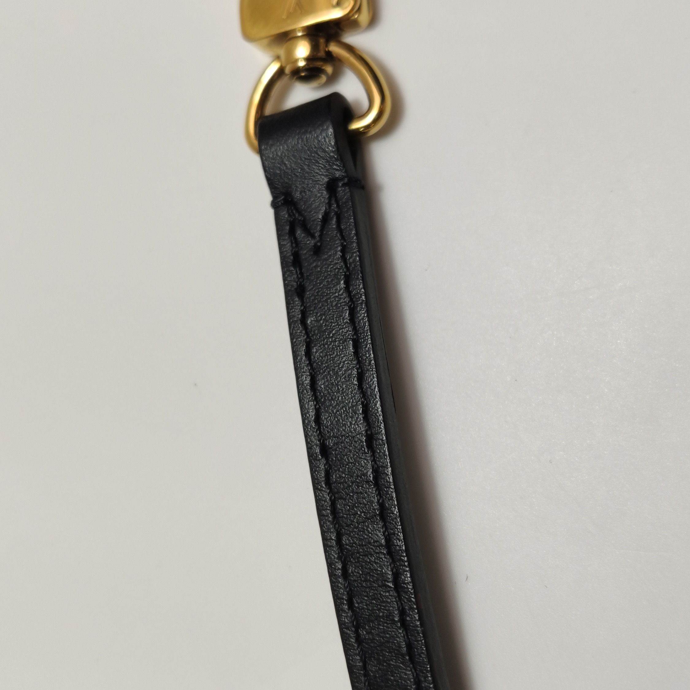 Louis Vuitton(LV) Petite Malle Handbag Epi Leather — photo 14 of 18