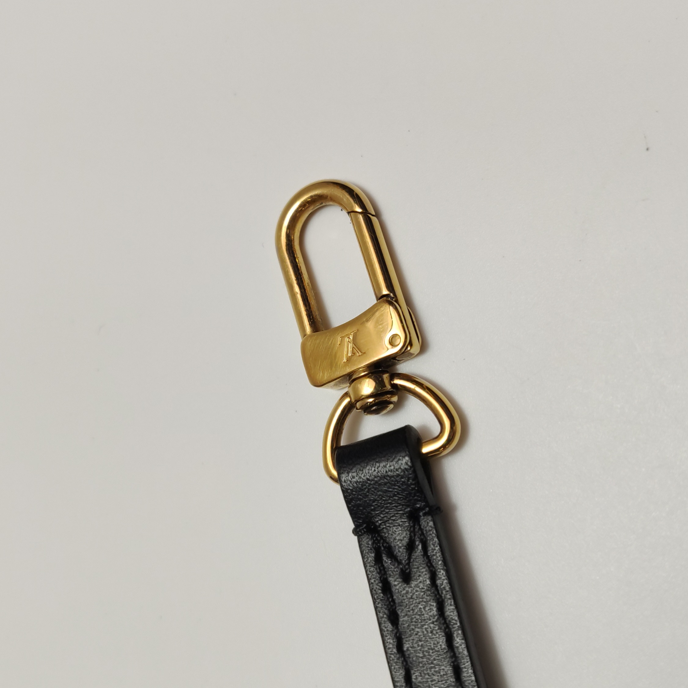 Louis Vuitton(LV) Petite Malle Handbag Epi Leather — photo 13 of 18