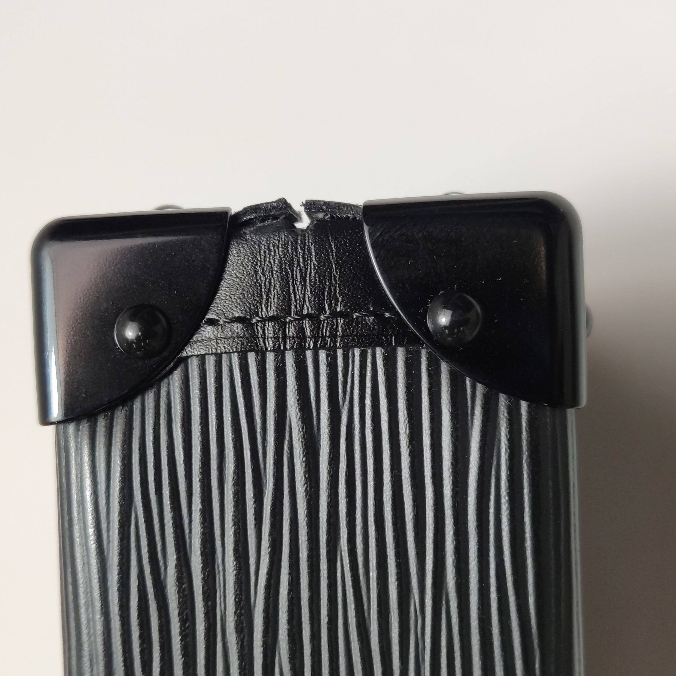 Louis Vuitton(LV) Petite Malle Handbag Epi Leather — photo 16 of 18