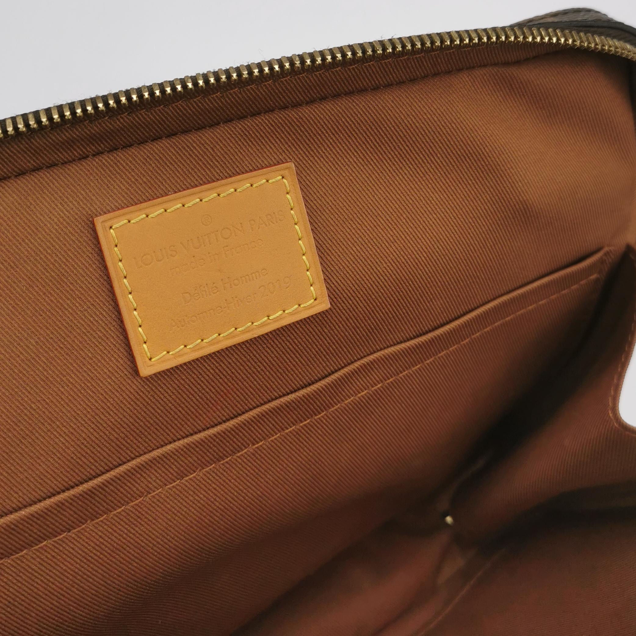 Louis Vuitton(LV) Soft Trunk Pouch Monogram Canvas — photo 8 of 16