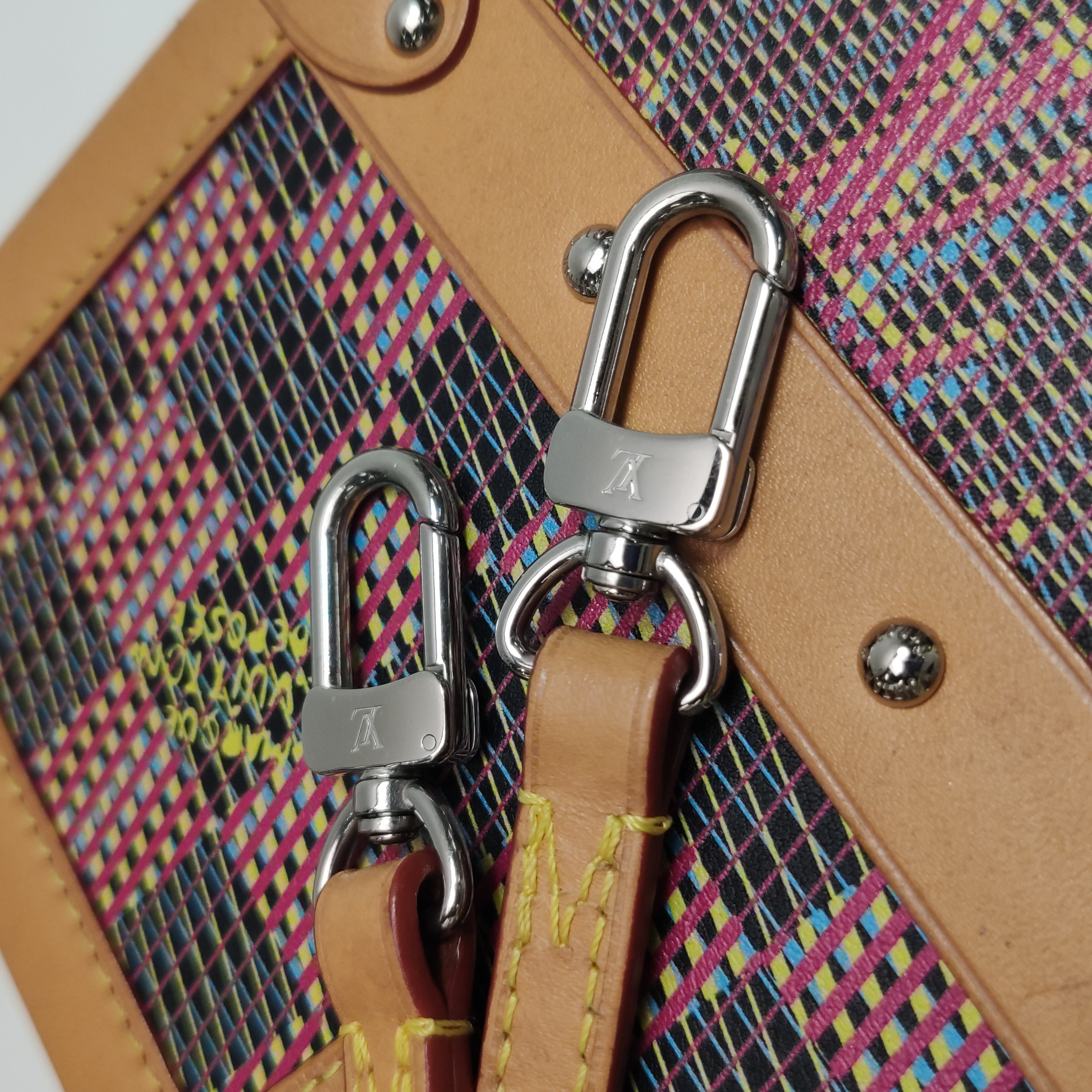 Louis Vuitton(LV) Petite Malle Handbag Damier Monogram LV Pop — photo 17 of 20
