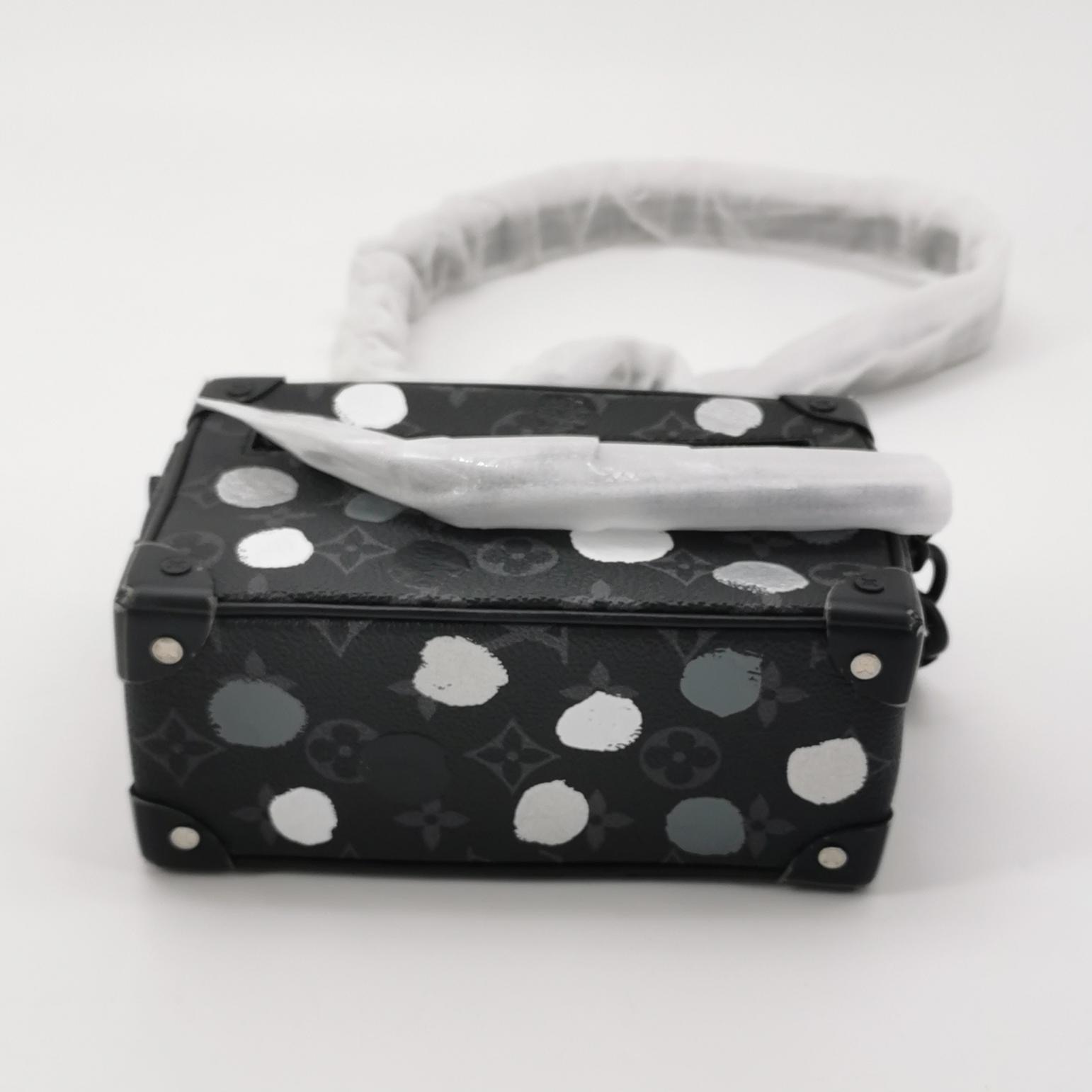 Louis Vuitton(LV) Soft Trunk Bag Yayoi Kusama Painted Dots Monogram Eclipse Canvas Mini — photo 6 of 16