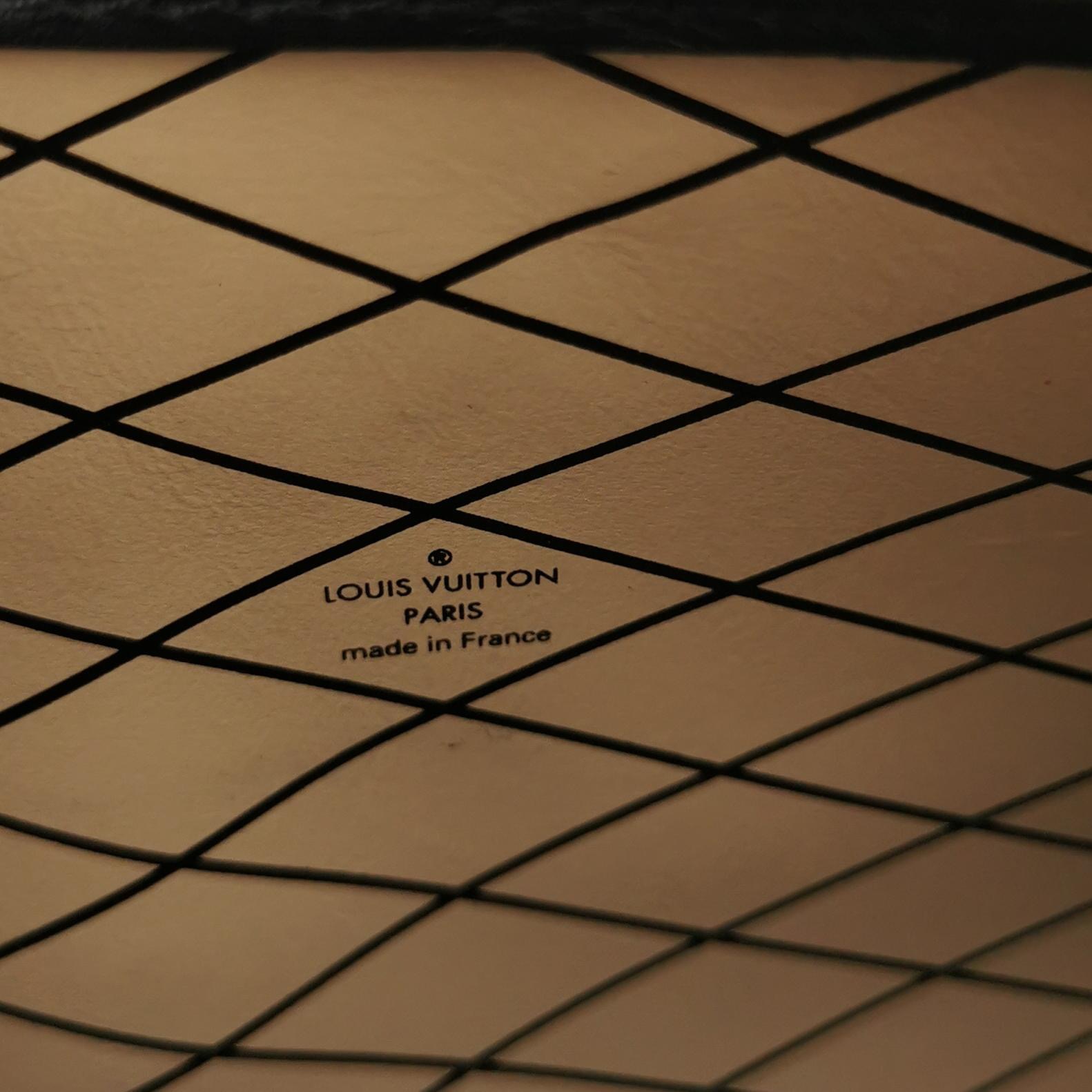 Louis Vuitton(LV) Trunk Clutch Epi Leather — photo 8 of 22
