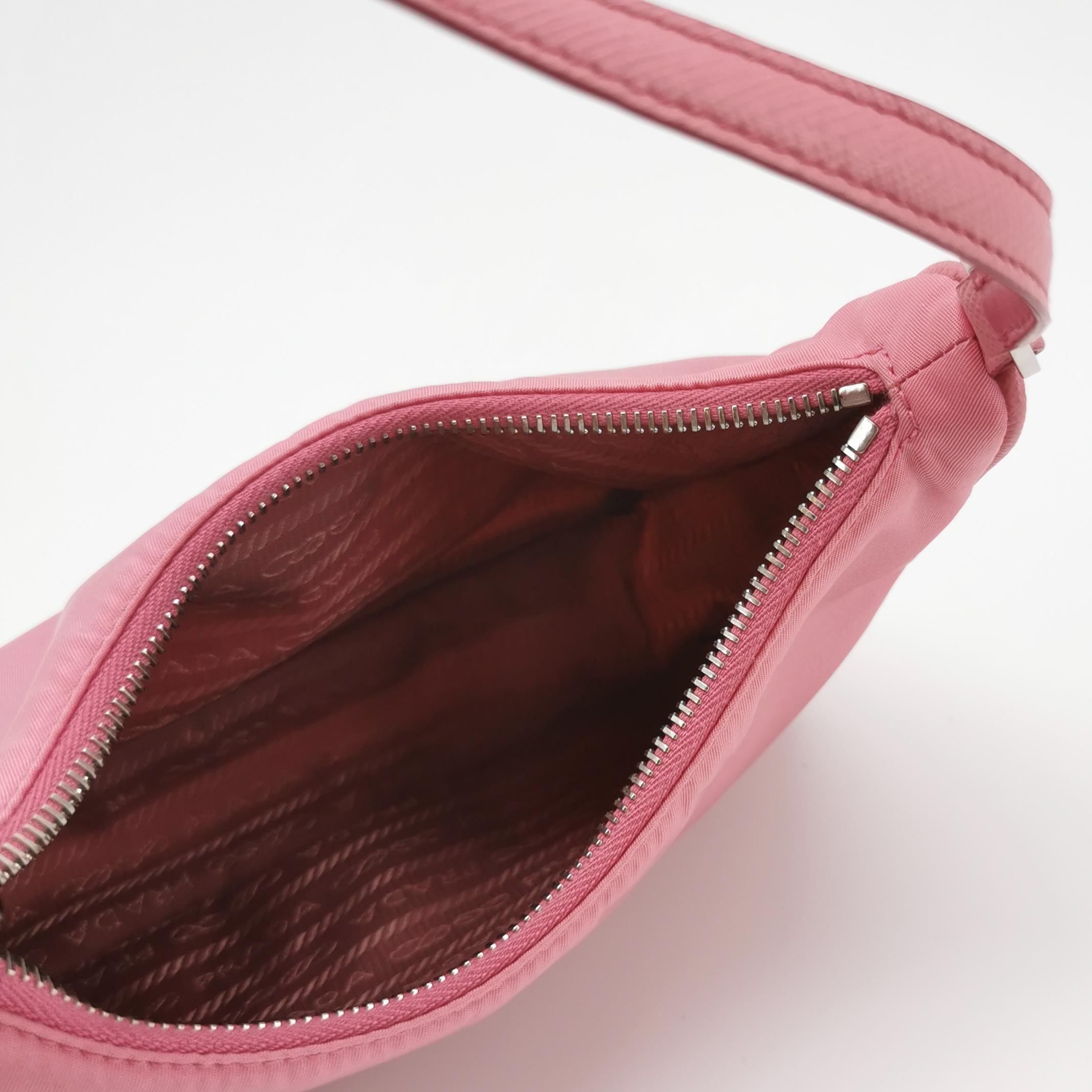 Prada Re-Edition 2005 Hobo Tessuto with Saffiano Leather Mini — photo 8 of 11