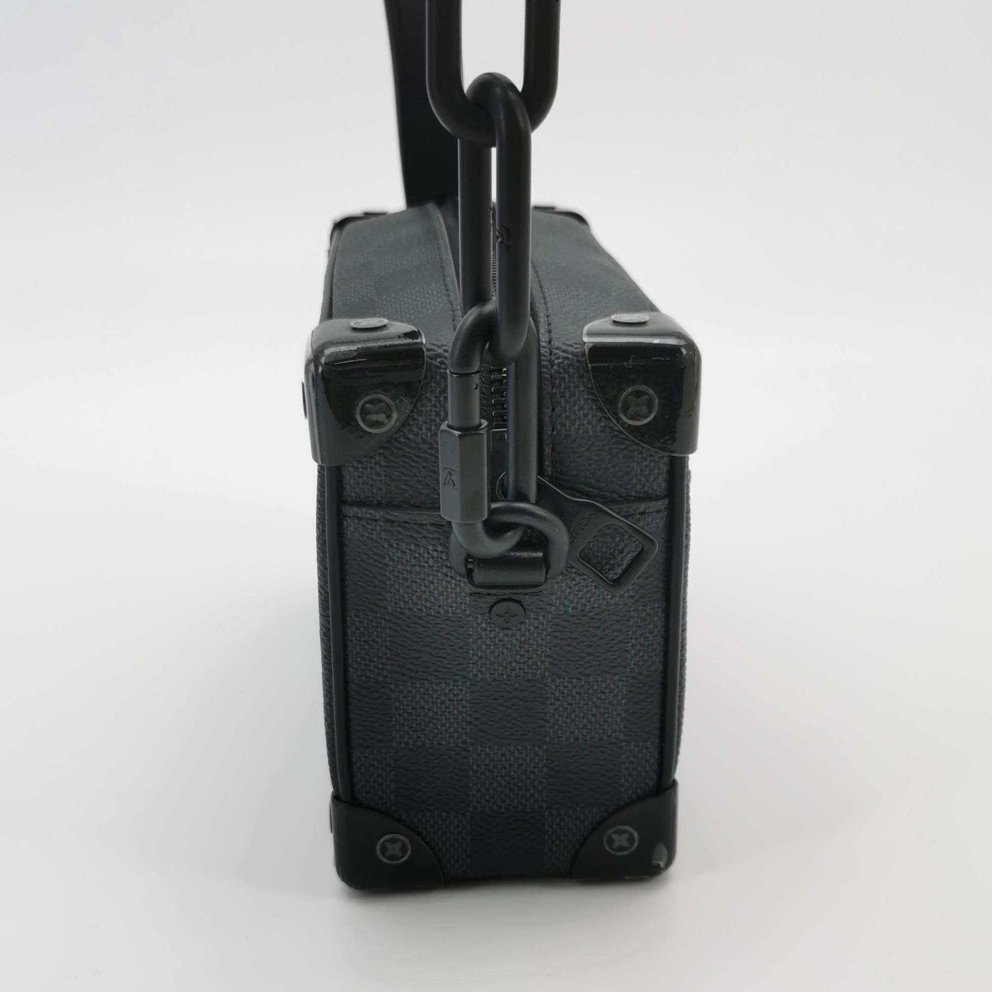 Louis Vuitton(LV) Soft Trunk Bag Limited Edition Wild Animals Damier Graphite Mini — photo 4 of 12