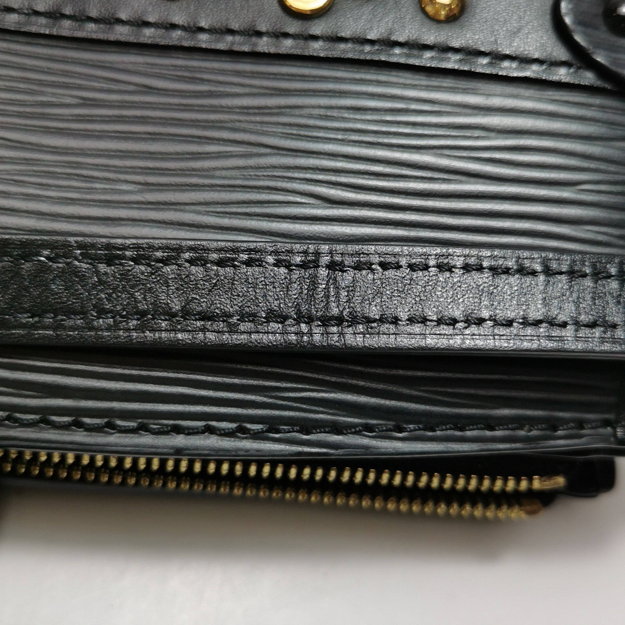 Louis Vuitton(LV) Trunk Clutch Epi Leather — photo 22 of 22