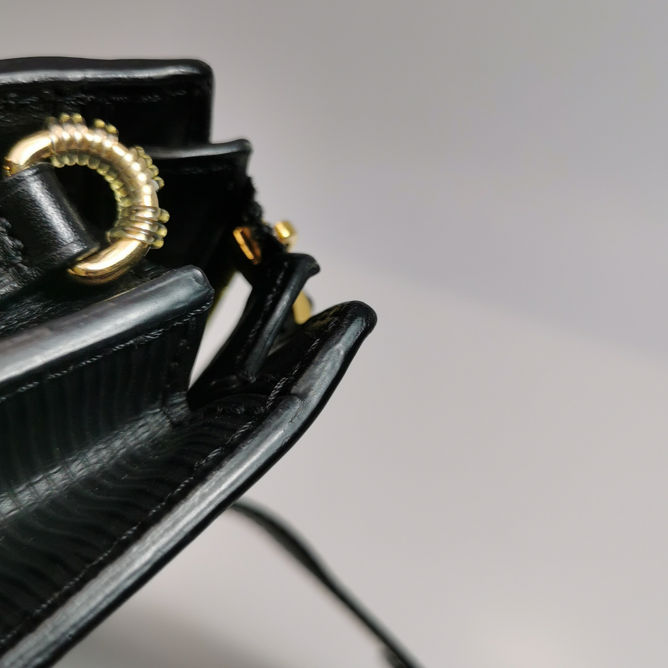 Louis Vuitton(LV) Trunk Clutch Epi Leather — photo 14 of 22