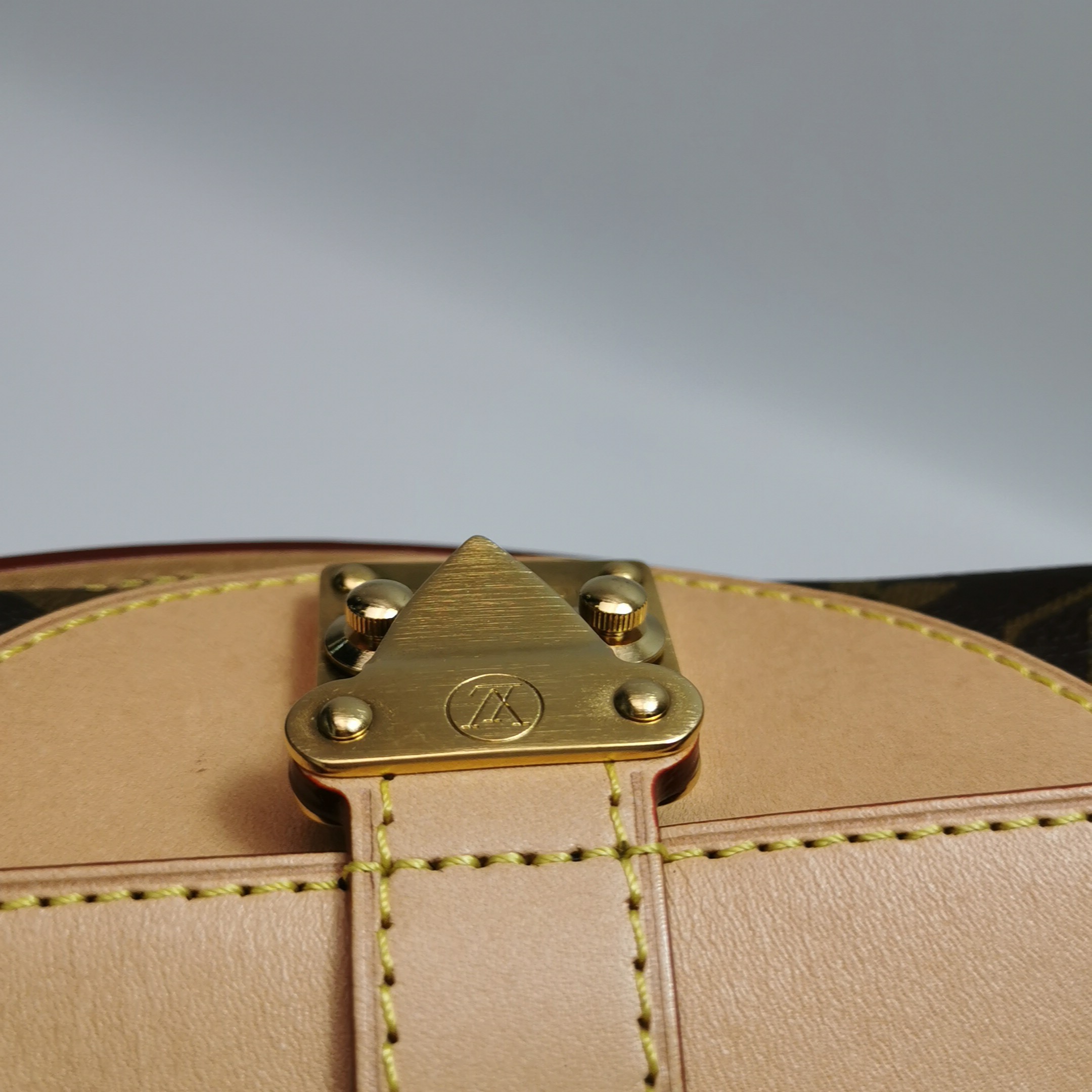 Louis Vuitton(LV) Duffle Handbag Monogram Canvas