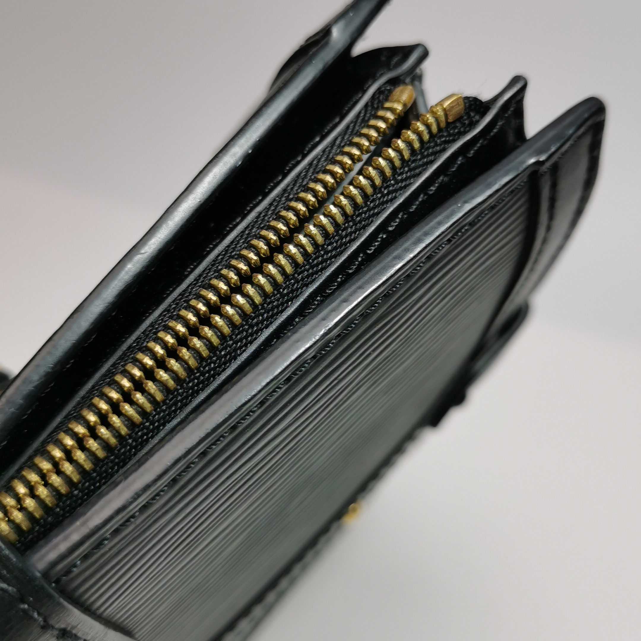 Louis Vuitton(LV) Trunk Clutch Epi Leather — photo 20 of 22