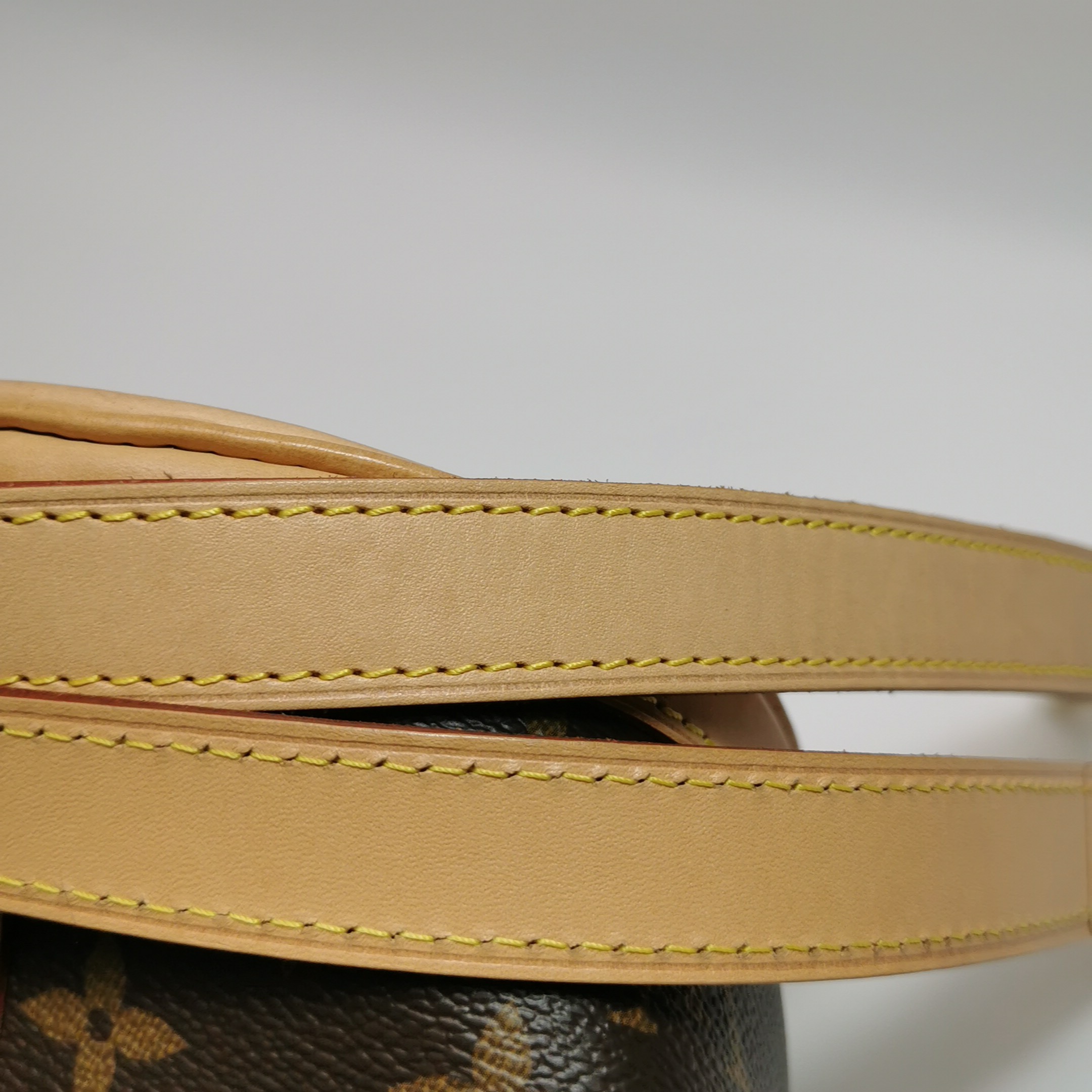 Louis Vuitton(LV) Duffle Handbag Monogram Canvas