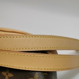 Louis Vuitton(LV) Duffle Handbag Monogram Canvas — thumbnail 13