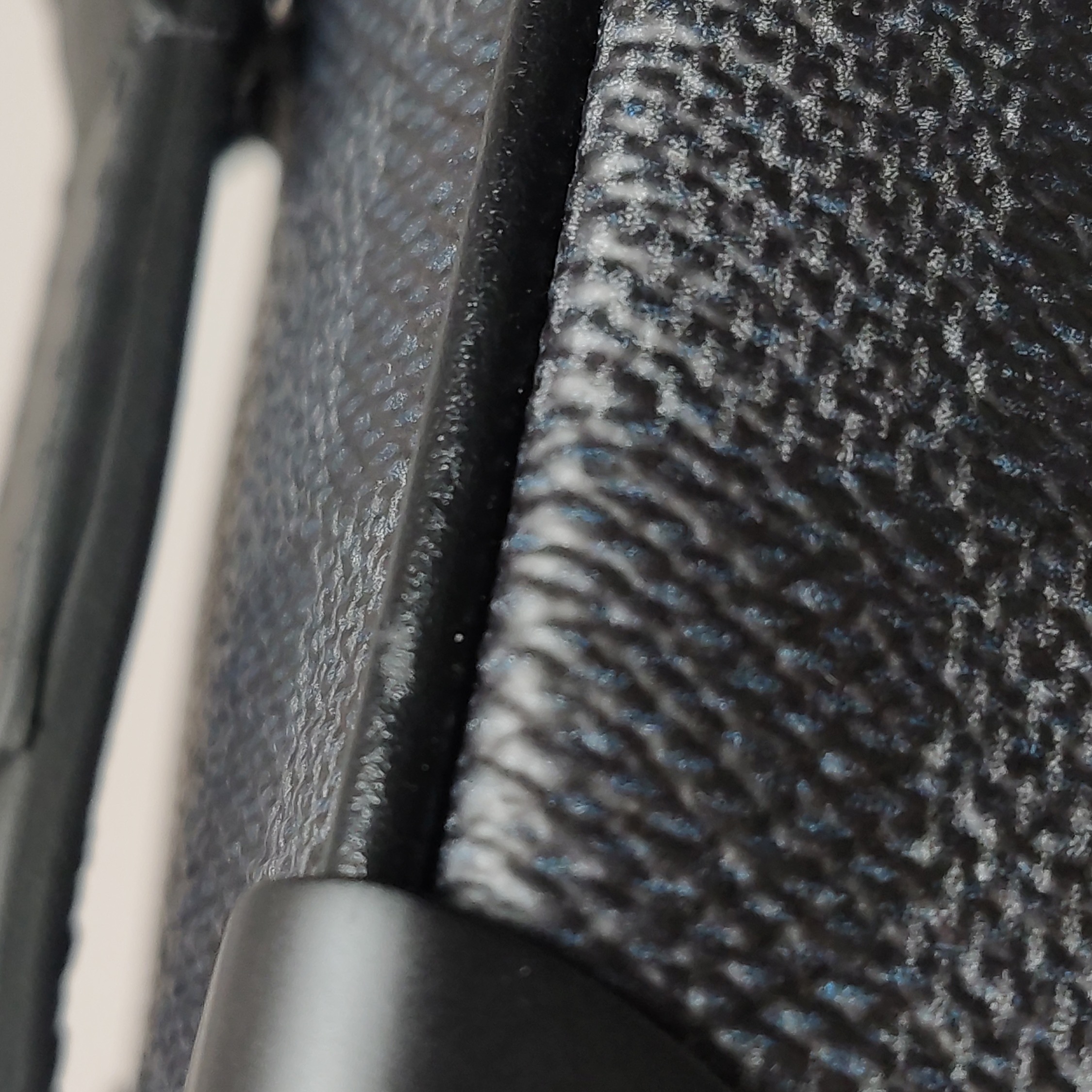 Louis Vuitton(LV) Soft Trunk Bag Limited Edition Wild Animals Damier Graphite Mini — photo 12 of 12