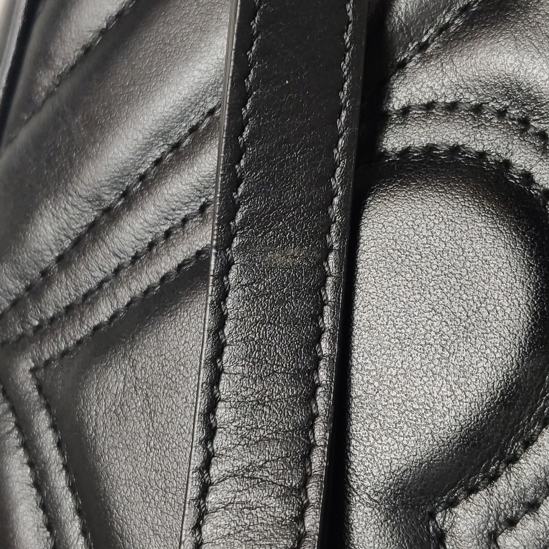 Gucci GG Marmont Flap Bag Matelasse Leather Small — photo 16 of 16