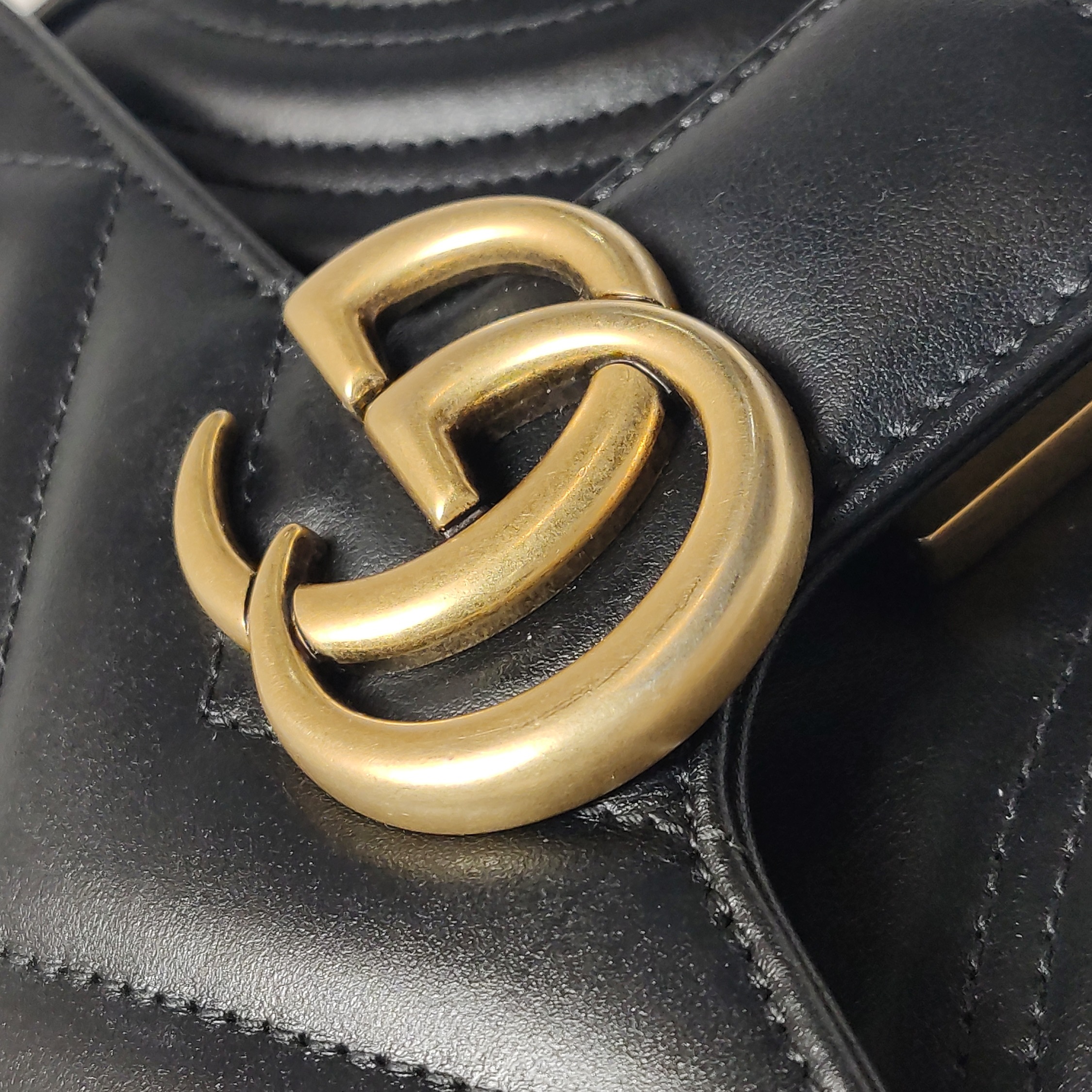 Gucci GG Marmont Flap Bag Matelasse Leather Small — photo 13 of 16