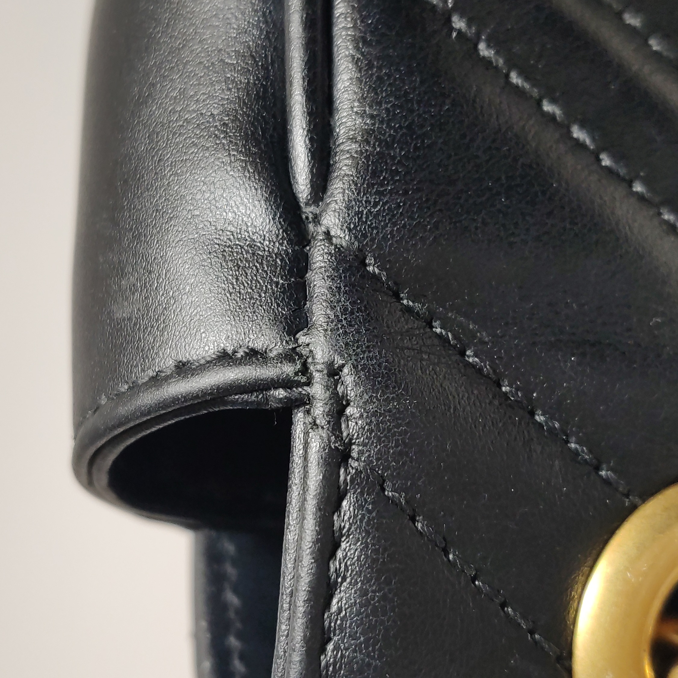 Gucci GG Marmont Flap Bag Matelasse Leather Small — photo 15 of 16