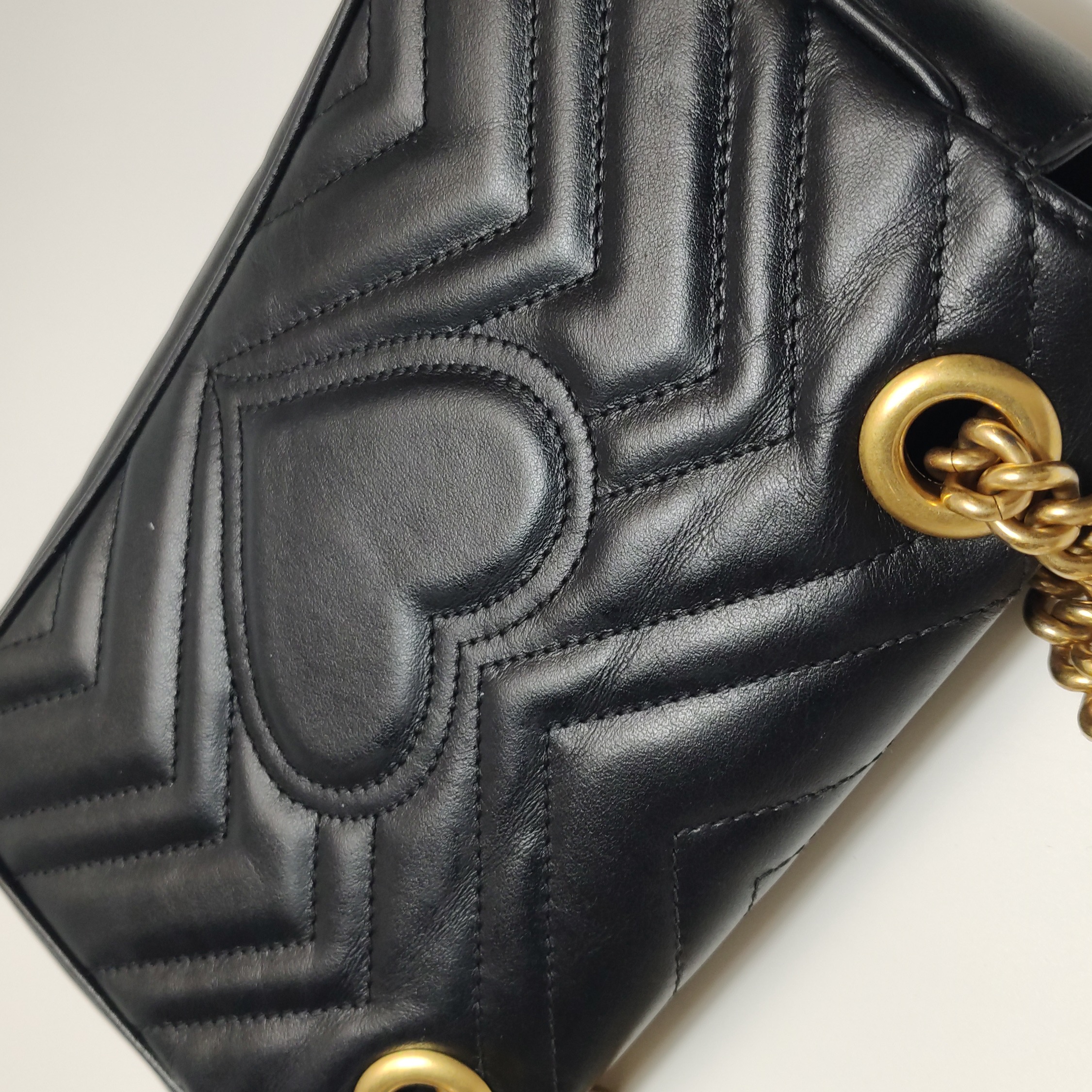 Gucci GG Marmont Flap Bag Matelasse Leather Small — photo 7 of 16