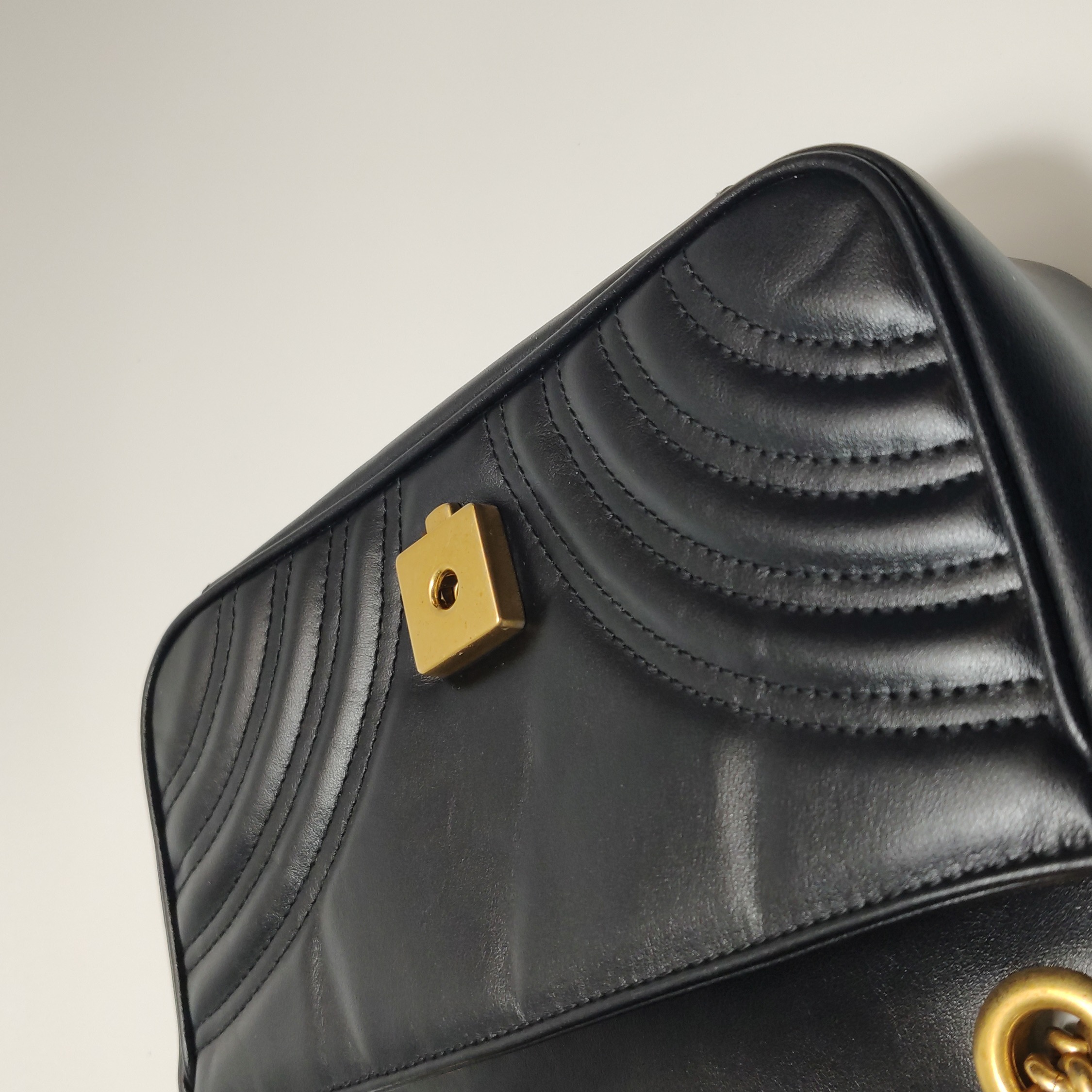 Gucci GG Marmont Flap Bag Matelasse Leather Small — photo 8 of 16